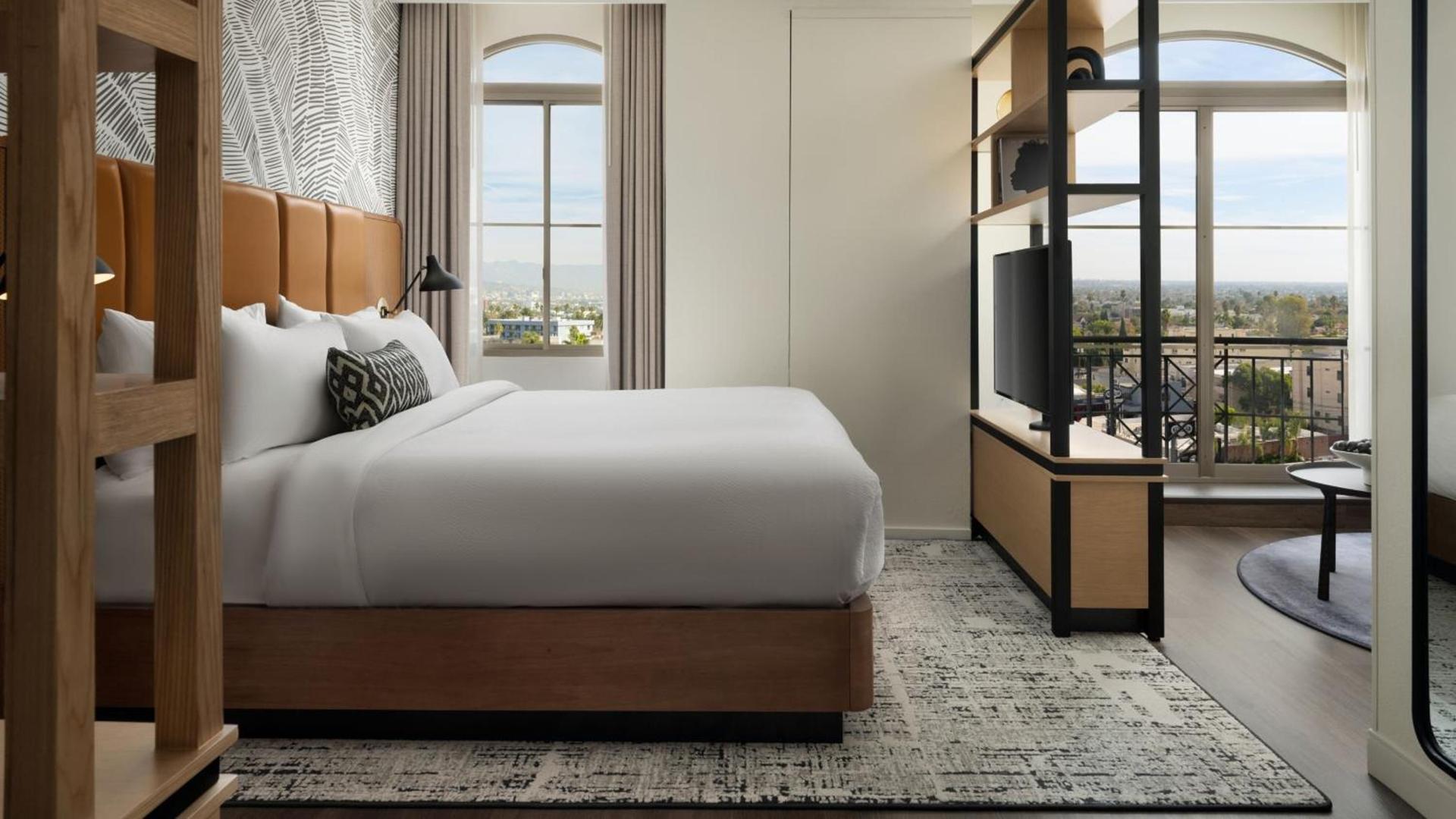 Burton House, Beverly Hills, A Tribute Portfolio Hotel photo 37