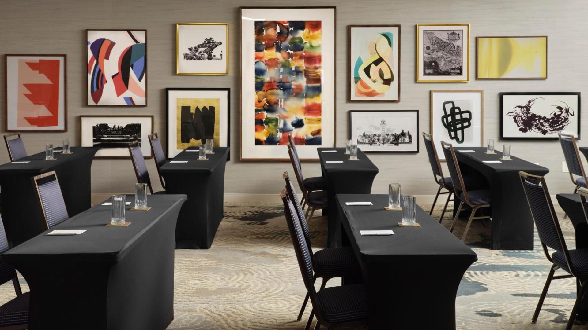 Burton House, Beverly Hills, A Tribute Portfolio Hotel photo 39