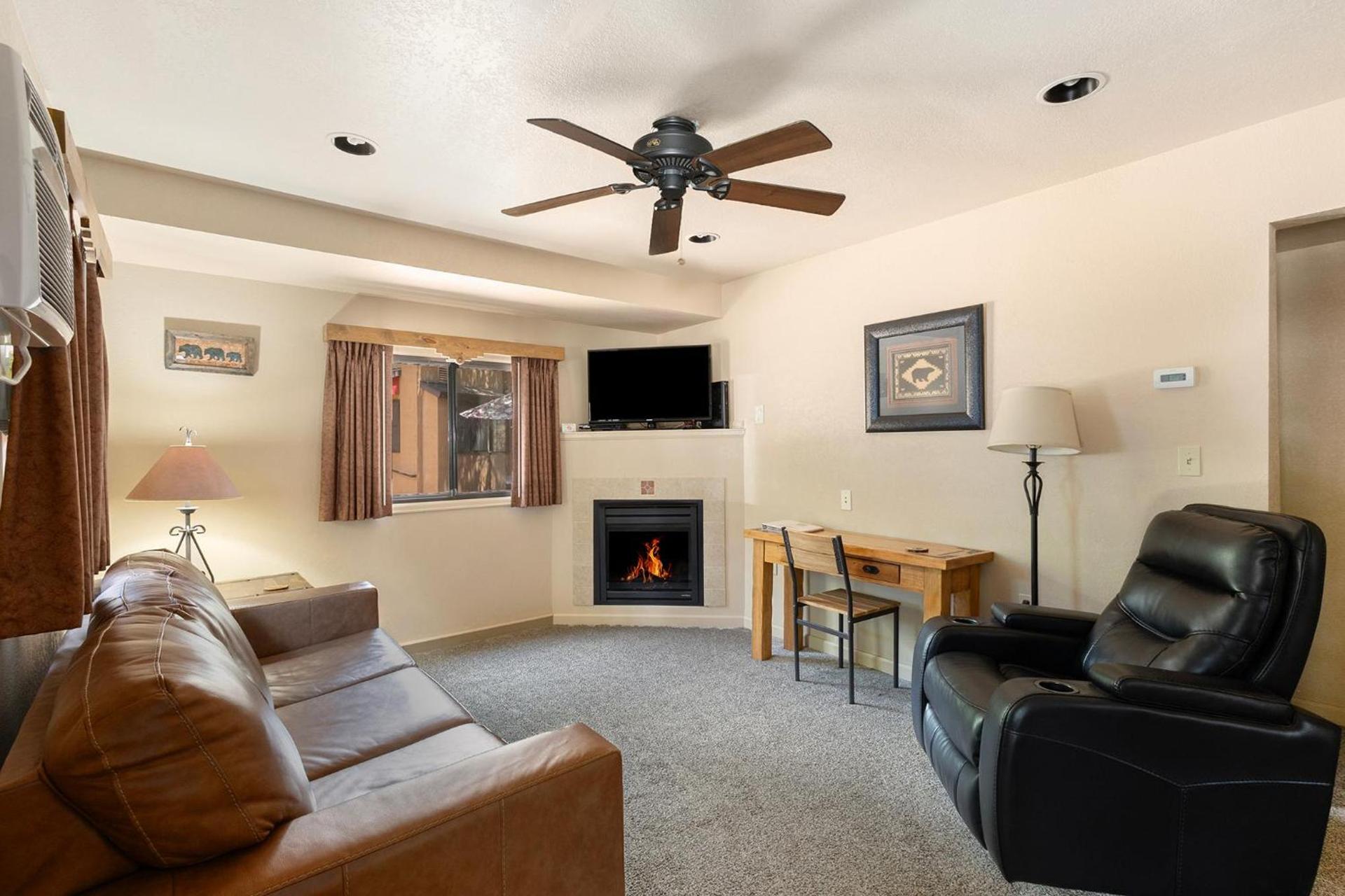 Town-N-Country Cottages photo 30
