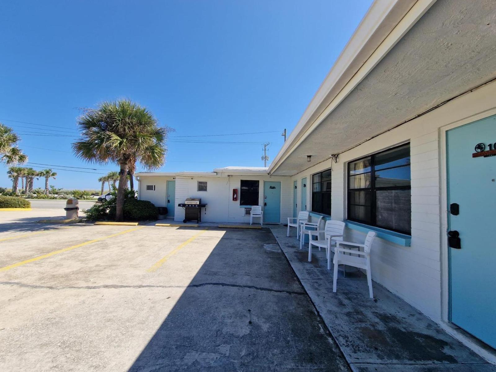 Coral Motel photo 21
