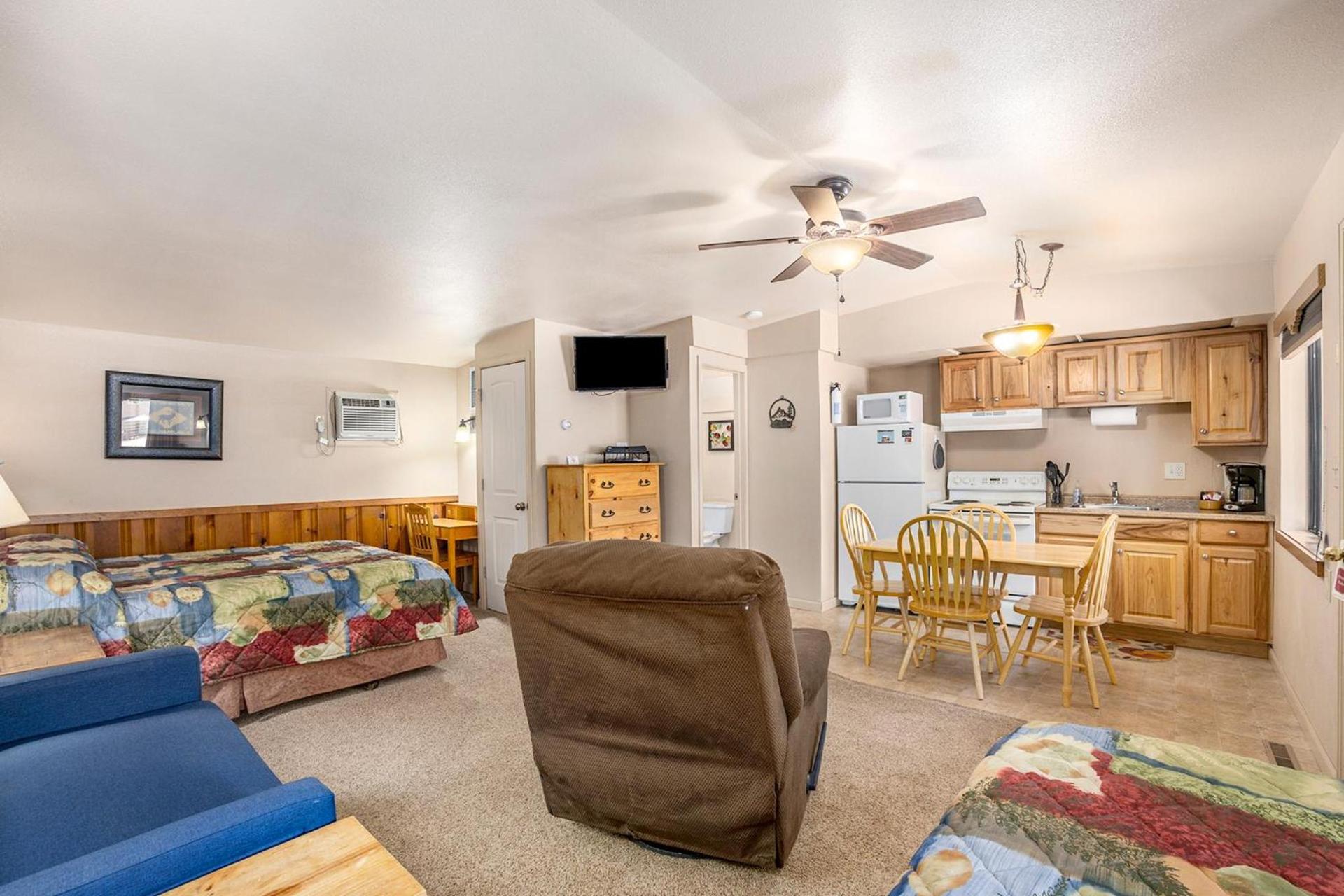 Town-N-Country Cottages photo 12