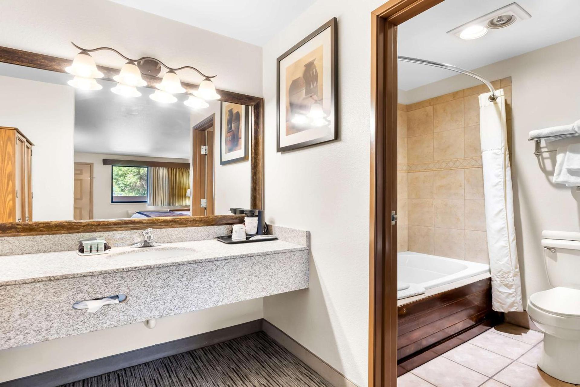Best Western Grande River Inn & Suites photo 29