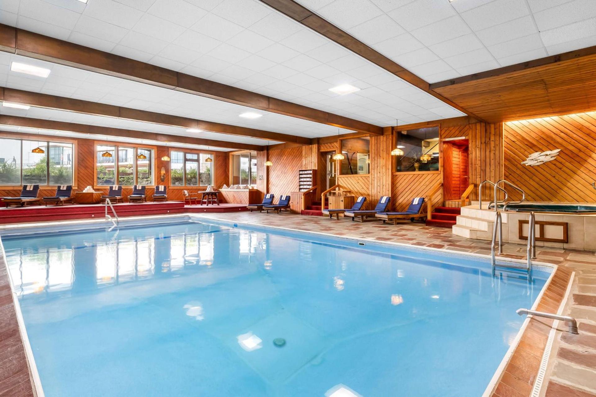 Best Western Adirondack Inn photo 9