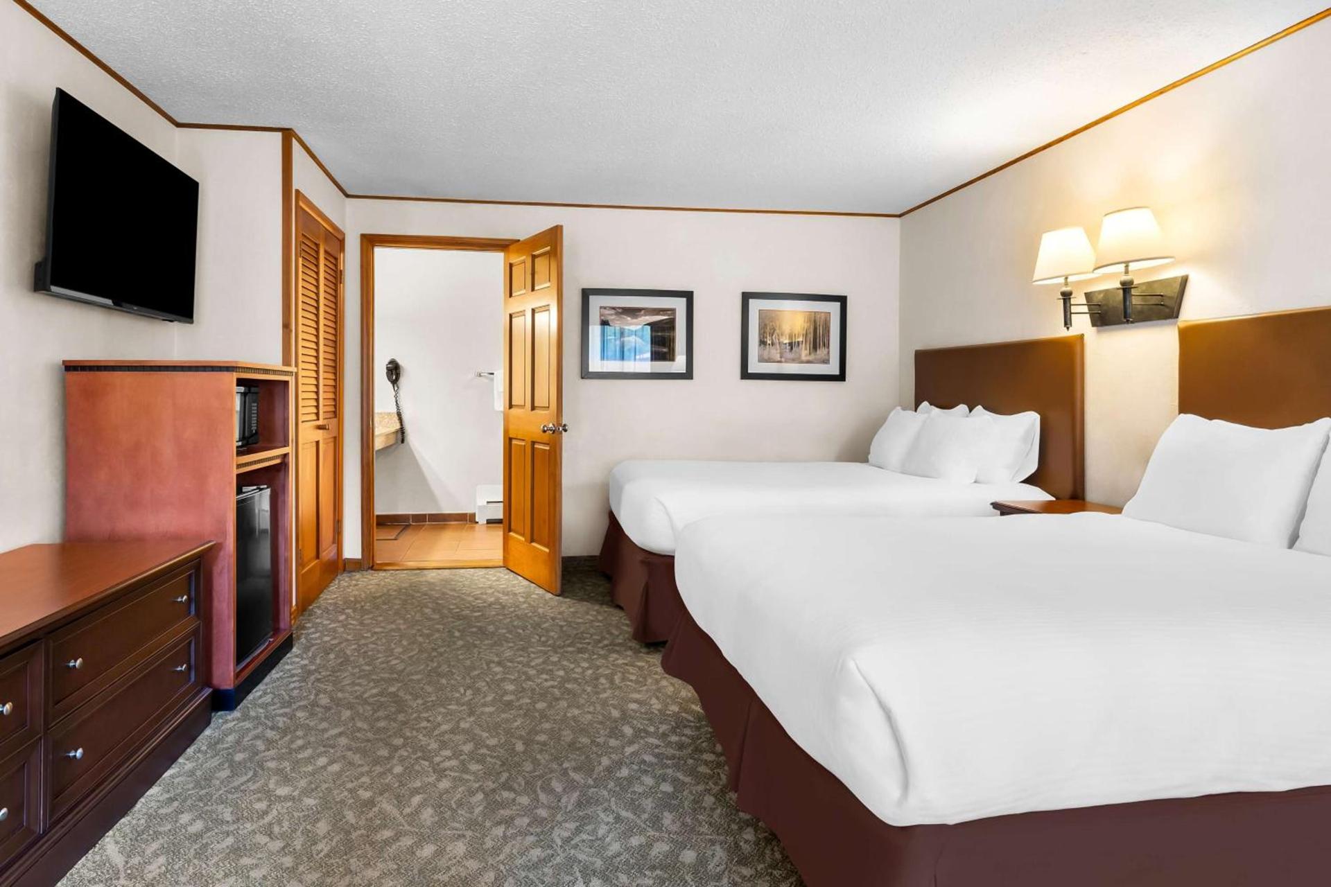 Best Western Adirondack Inn photo 12