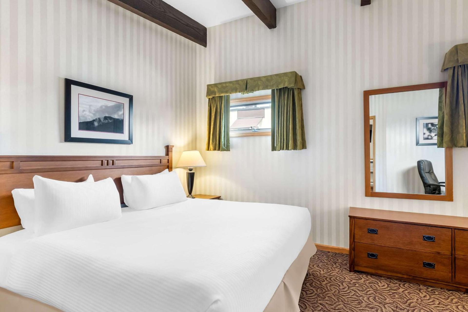 Best Western Adirondack Inn photo 31