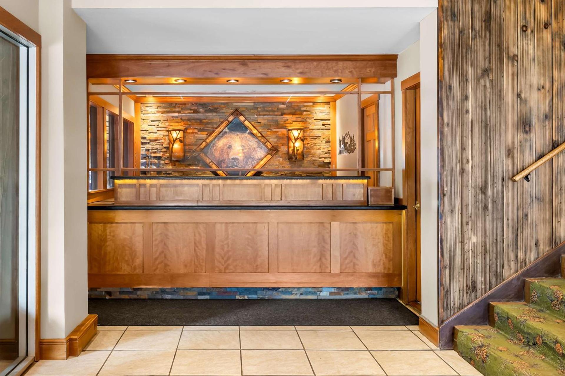 Best Western Adirondack Inn photo 36