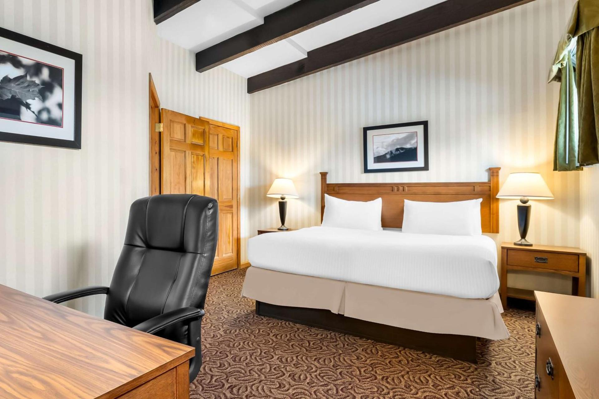 Best Western Adirondack Inn photo 34