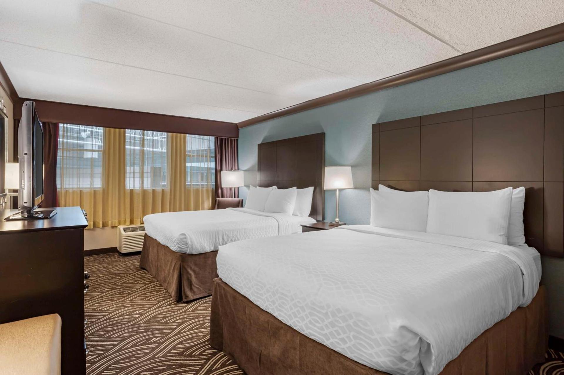 Best Western Plus Kingston Hotel and Conference Center photo 31