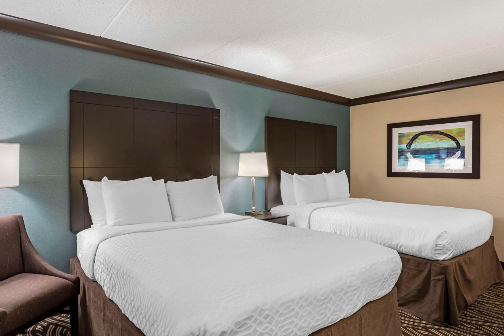 Best Western Plus Kingston Hotel and Conference Center photo 33