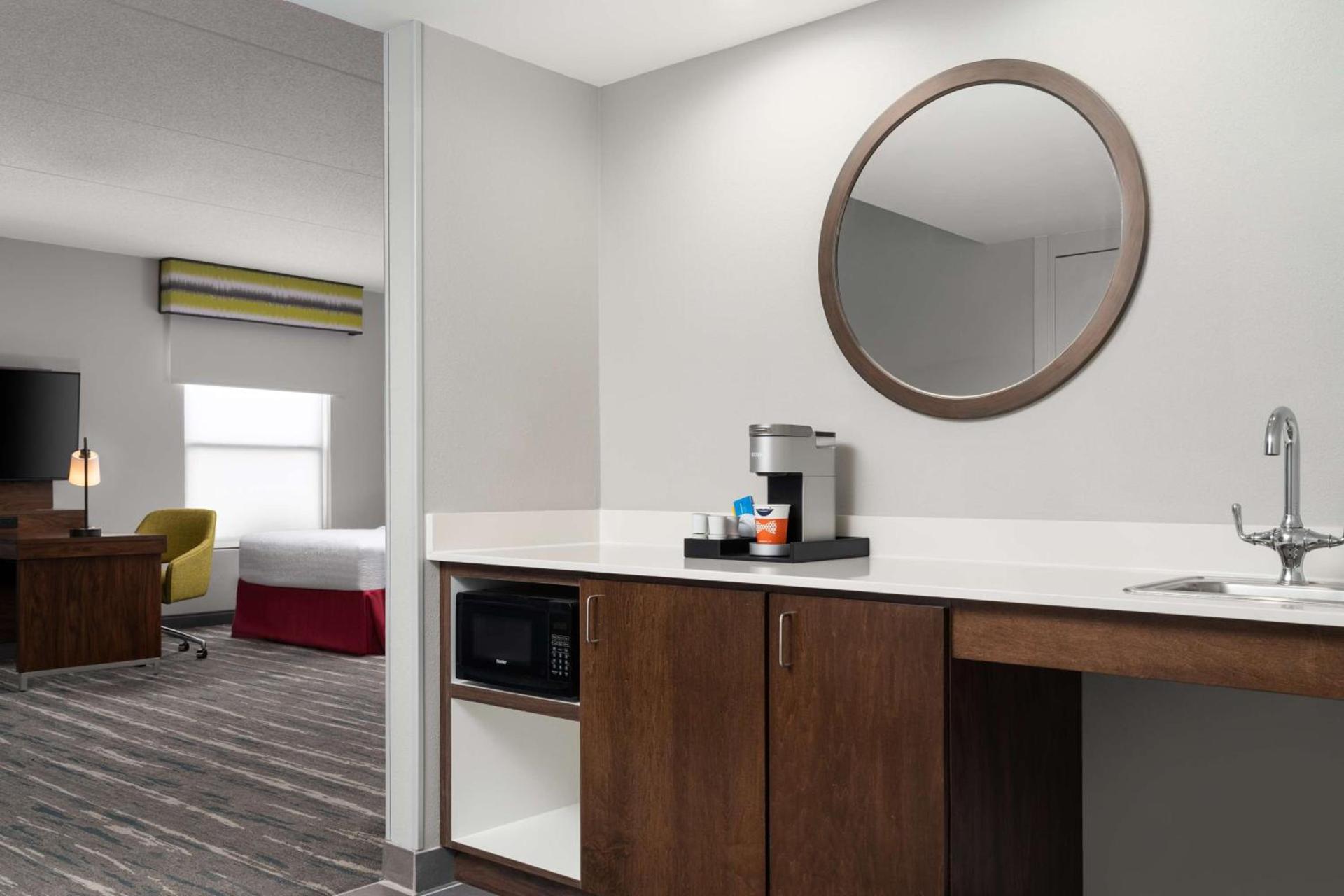 Hampton Inn Spring Lake Fayetteville photo 46