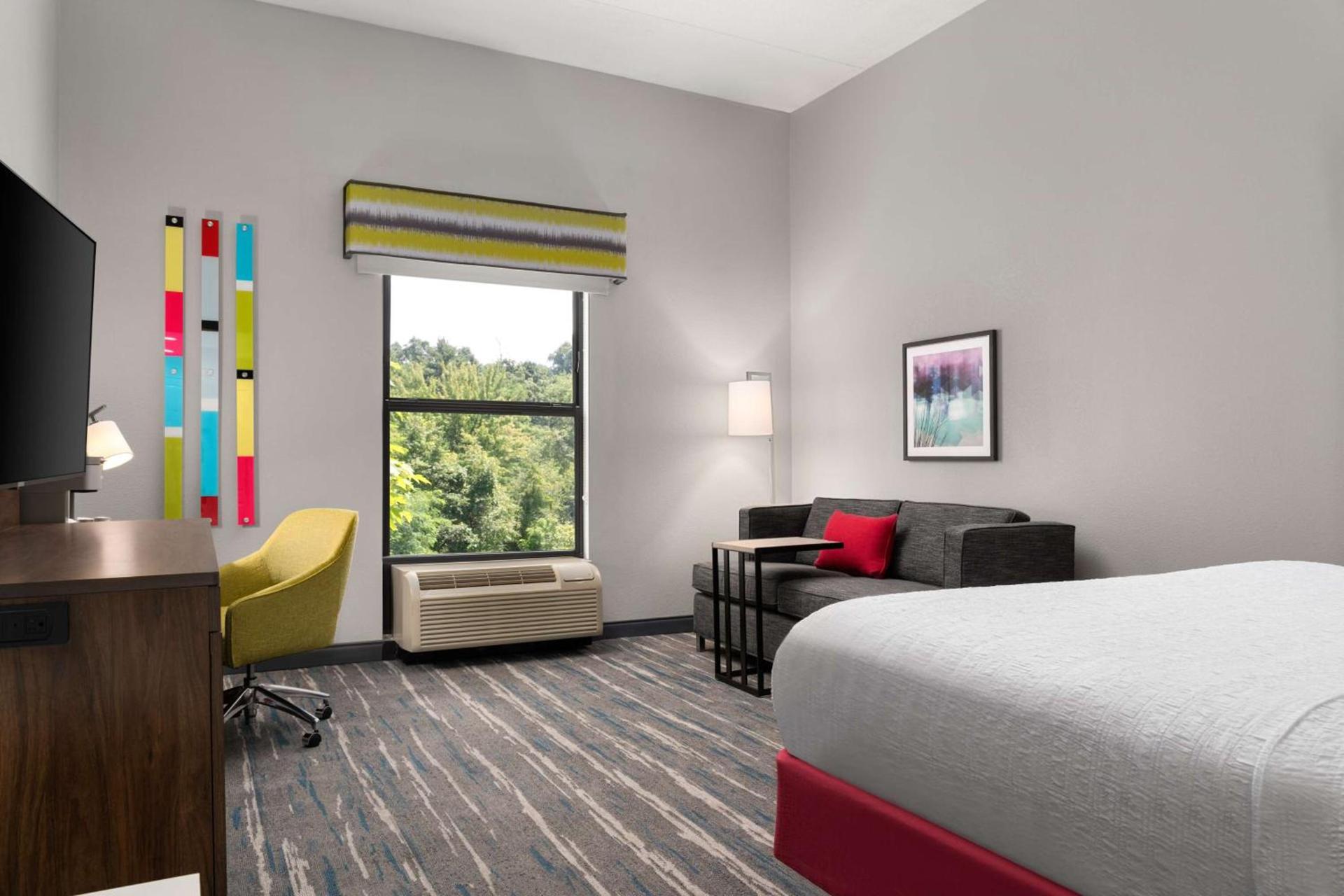 Hampton Inn Spring Lake Fayetteville photo 58
