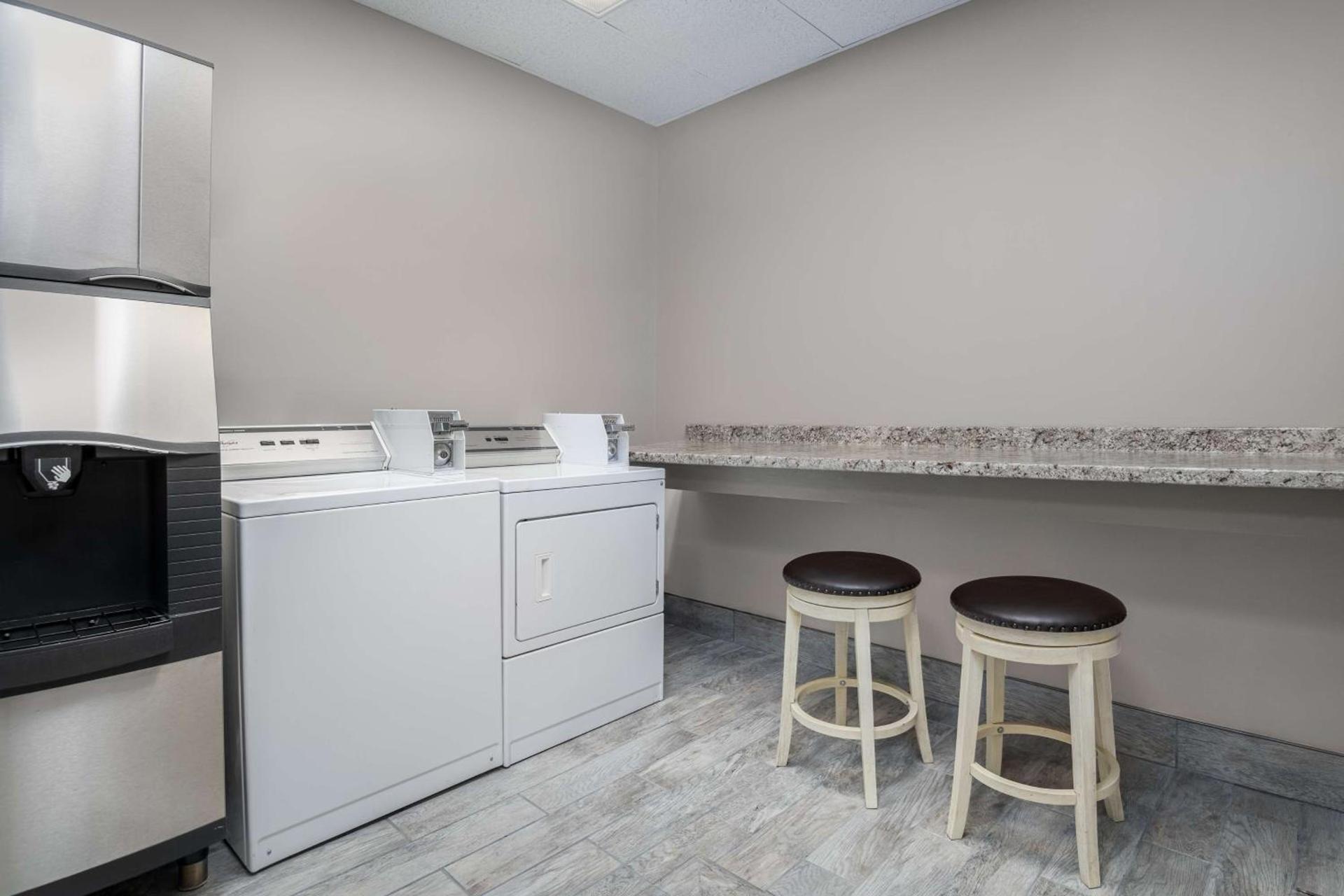 Hilton Garden Inn Great Falls photo 82