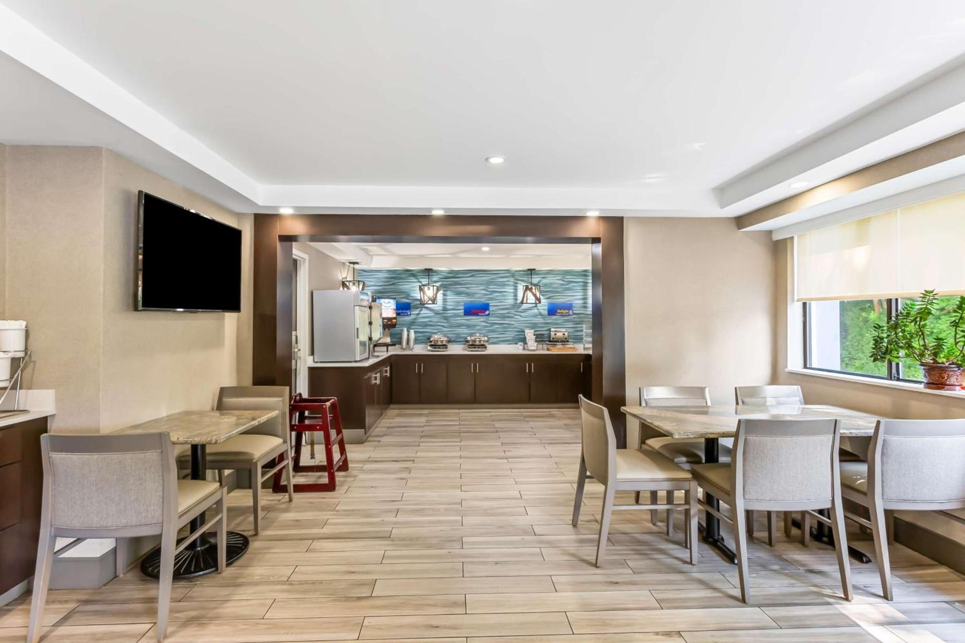 Best Western West Lebanon-Hanover photo 12