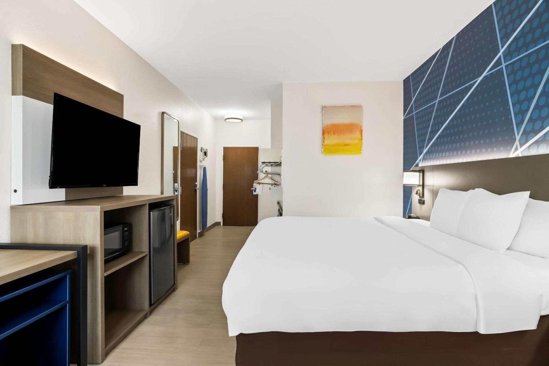 Comfort Inn Schereville photo 16