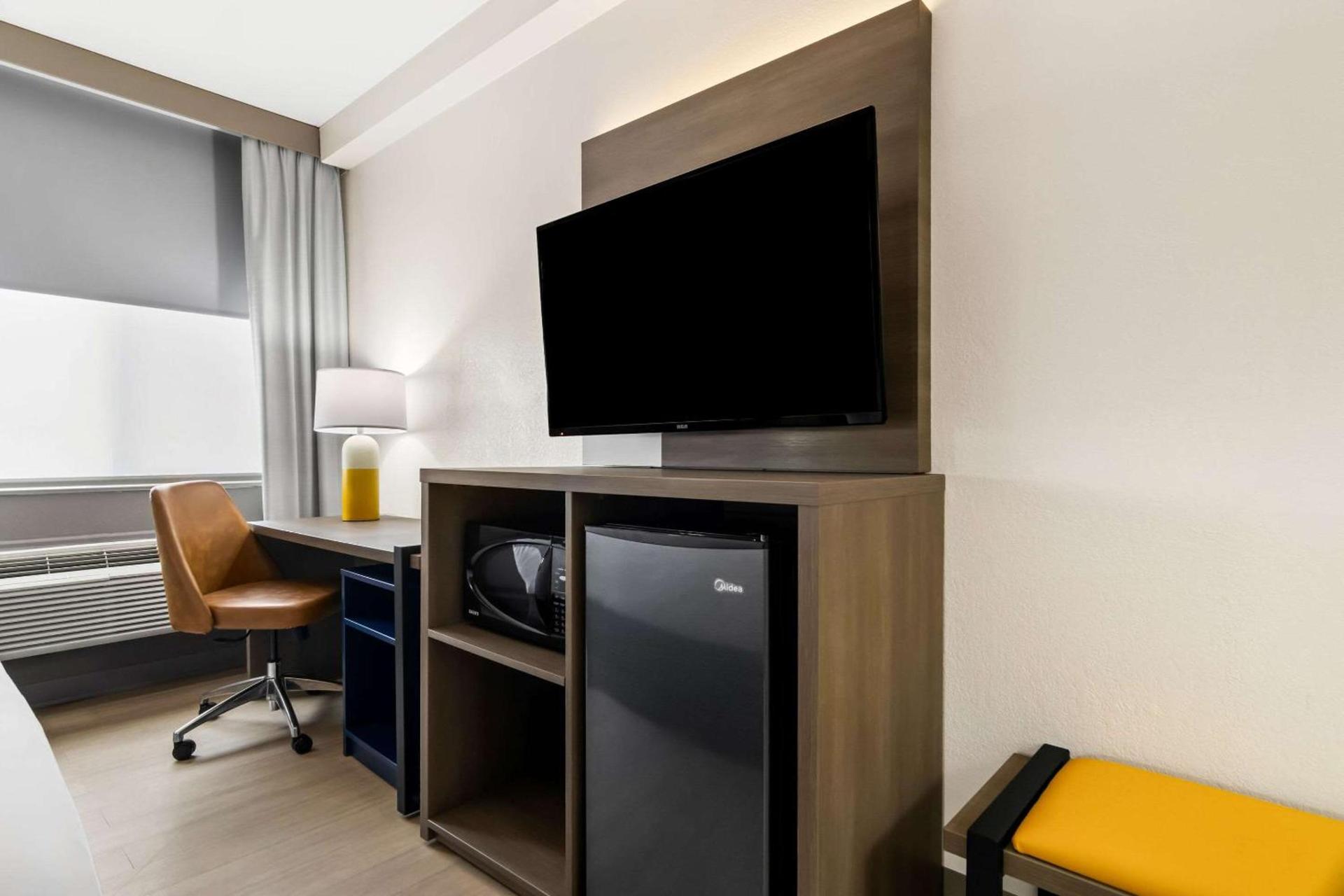 Comfort Inn Schereville photo 26