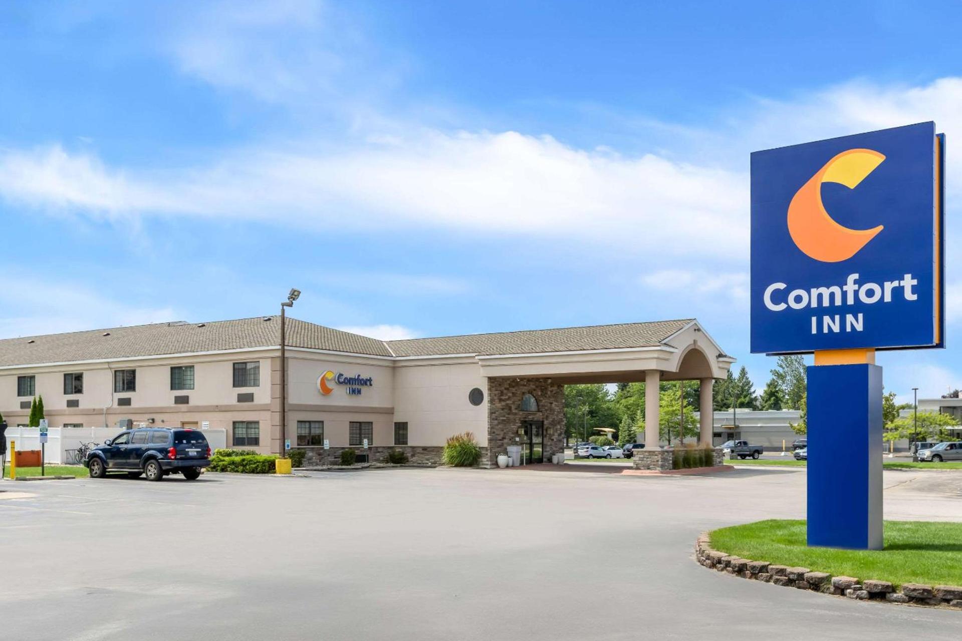 Comfort Inn & Suites Ludington near US-10 photo 3
