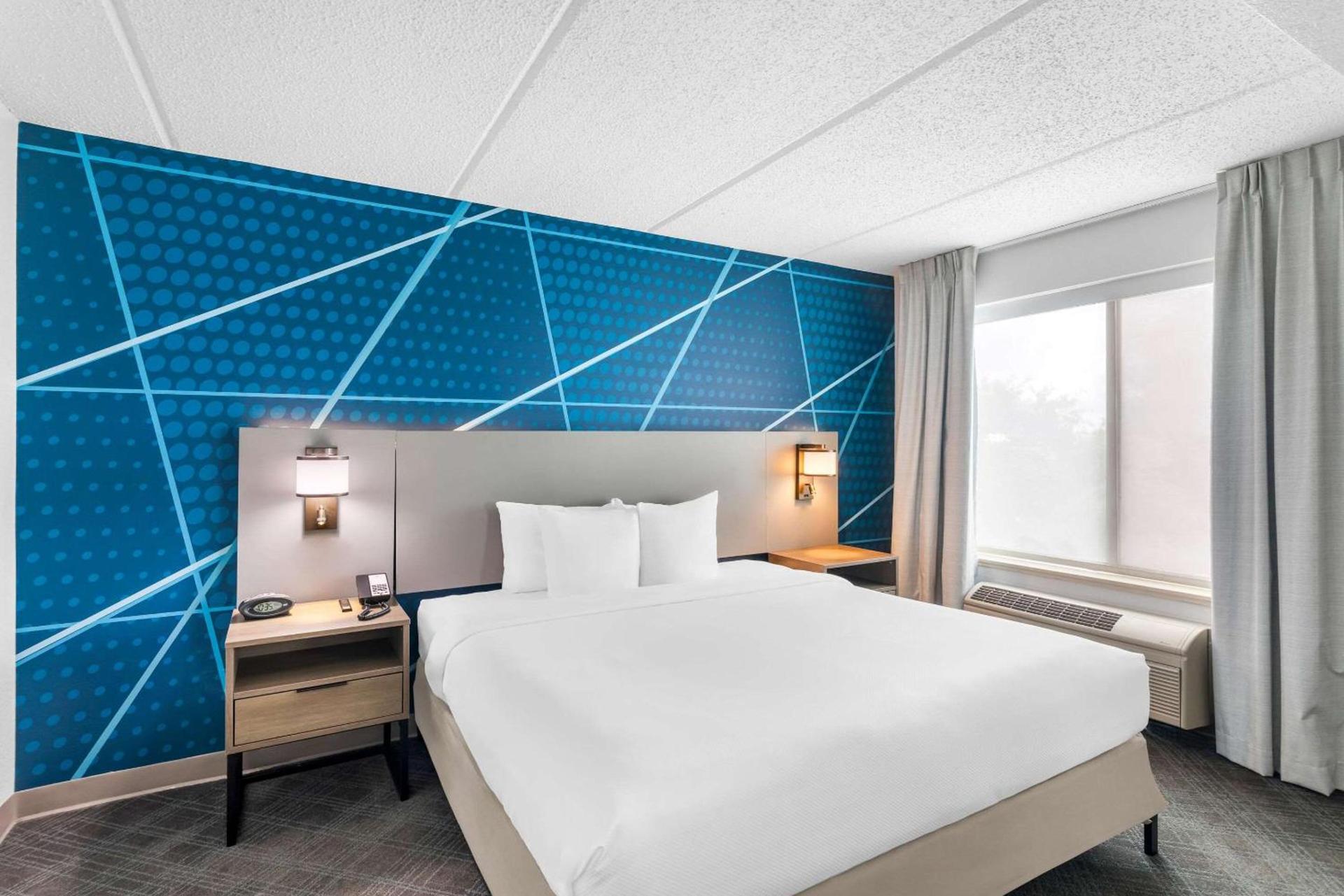 Comfort Suites Austin Airport photo 11