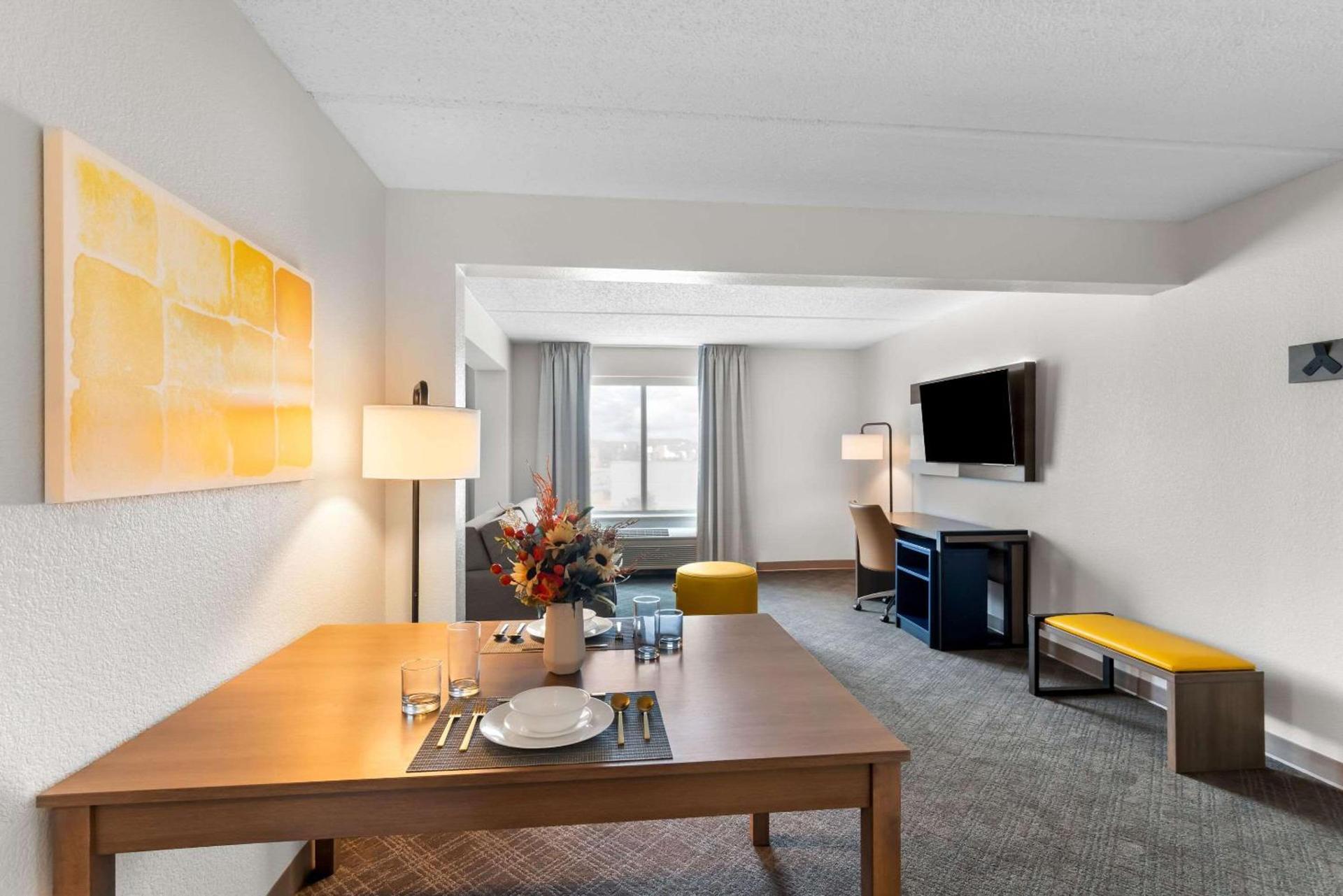 Comfort Suites Austin Airport photo 15