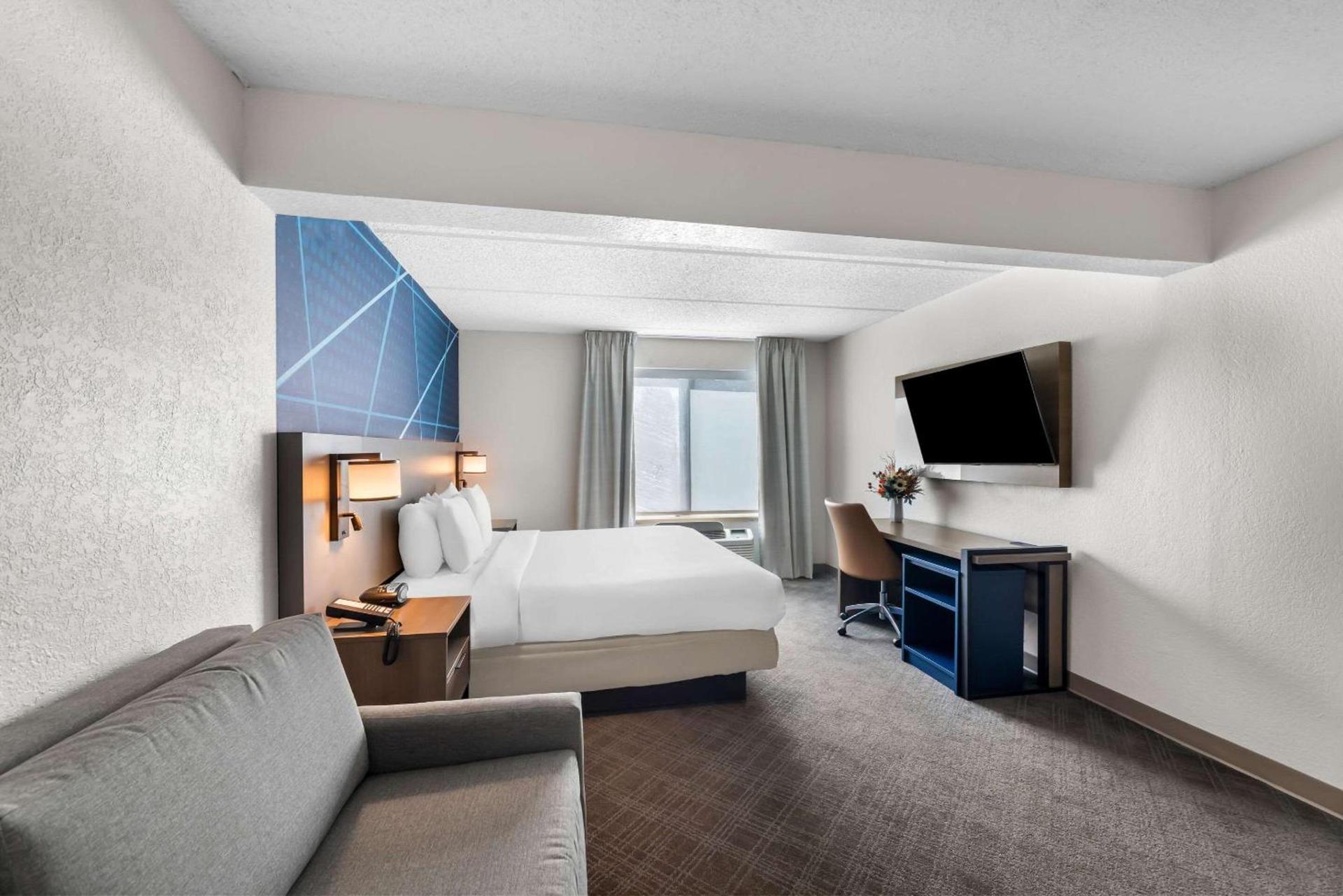 Comfort Suites Austin Airport photo 17