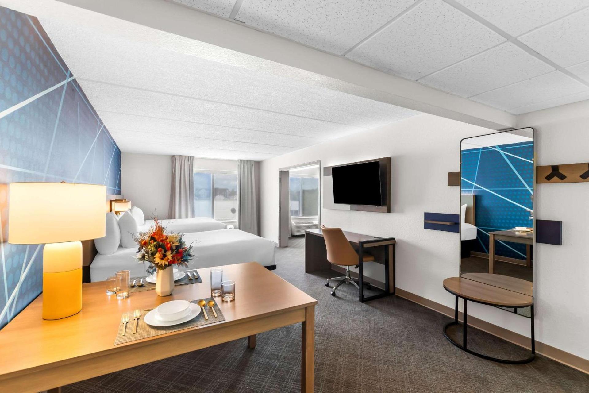 Comfort Suites Austin Airport photo 22