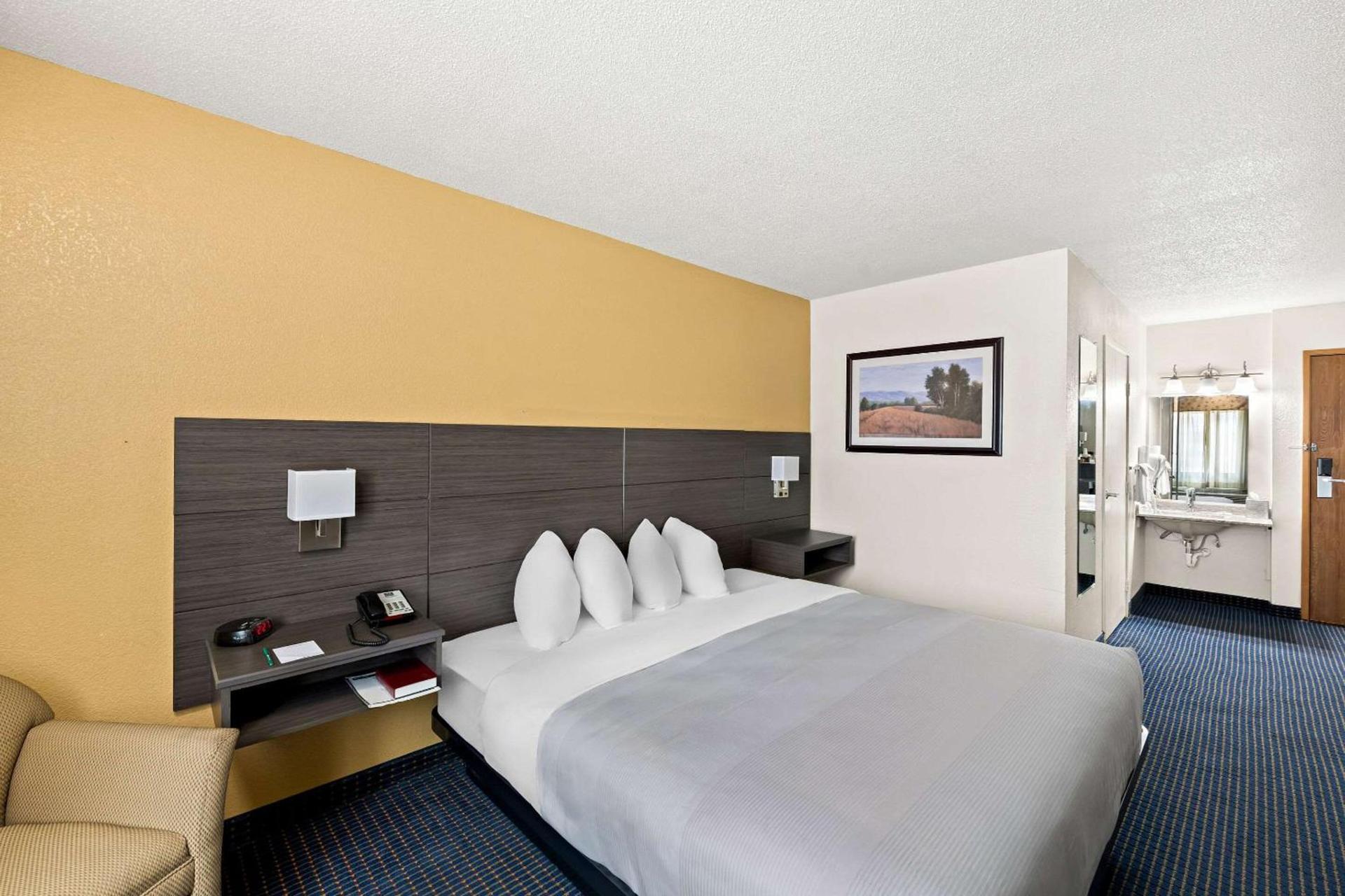 Quality Inn North Platte photo 21