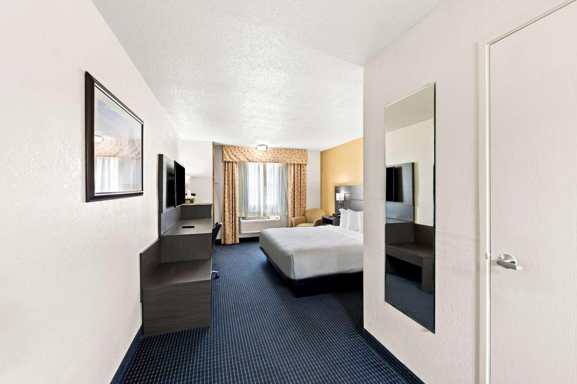 Quality Inn North Platte photo 23