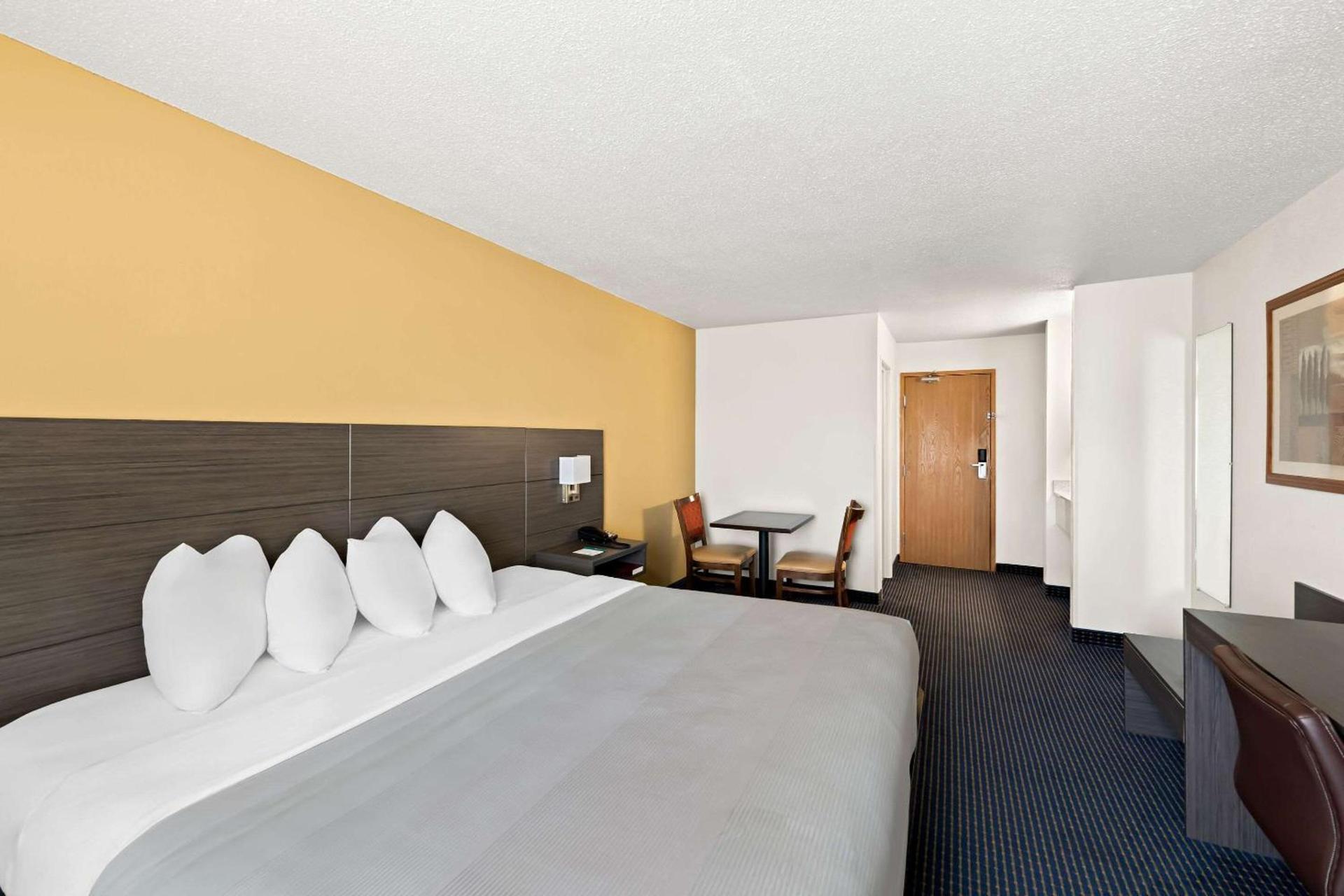 Quality Inn North Platte photo 31