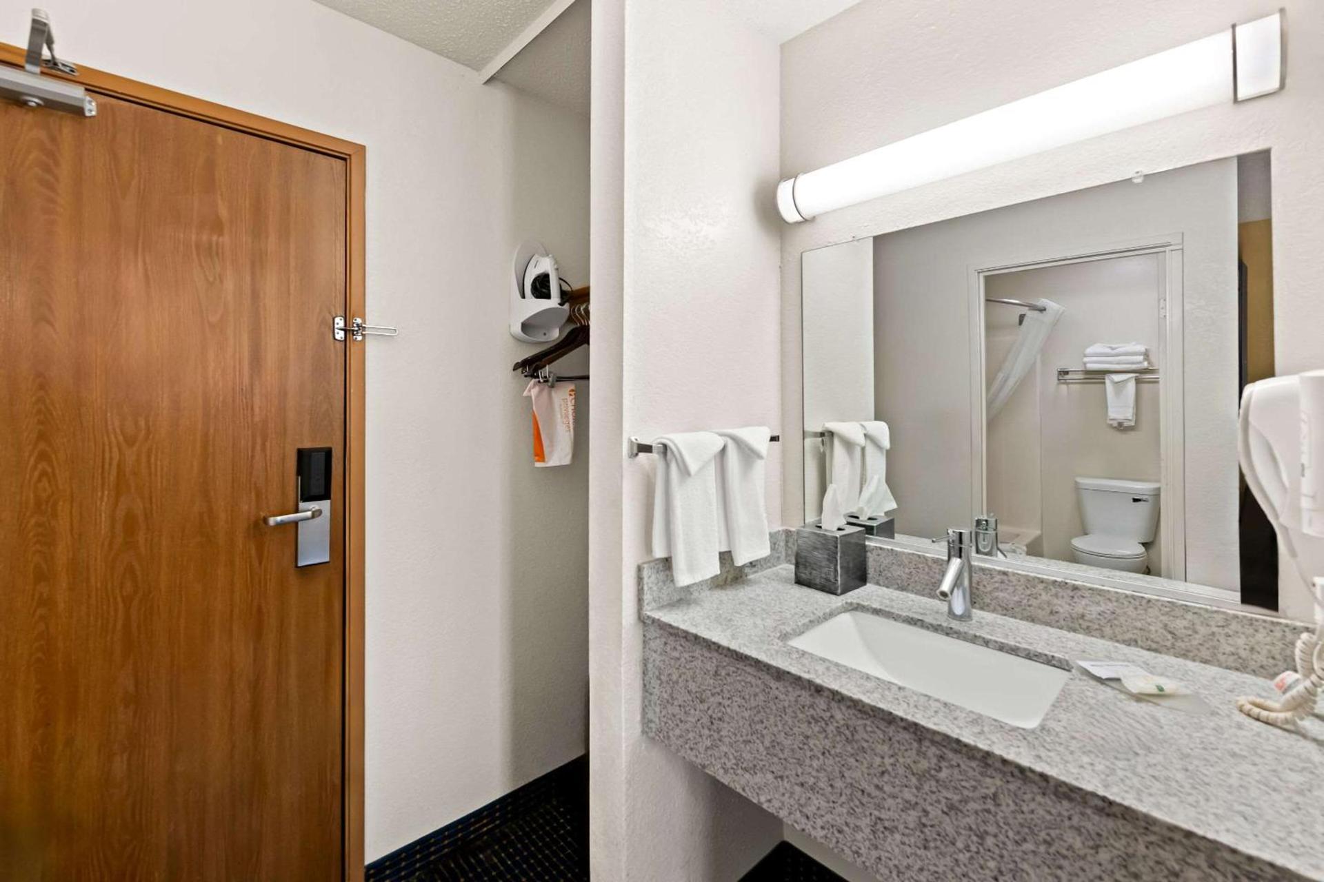 Quality Inn North Platte photo 35
