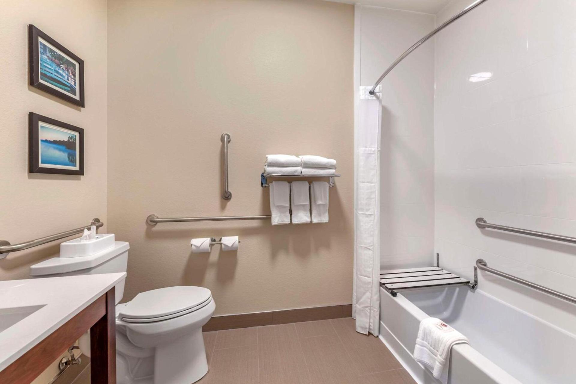 Comfort Inn & Suites Middletown - Franklin photo 8