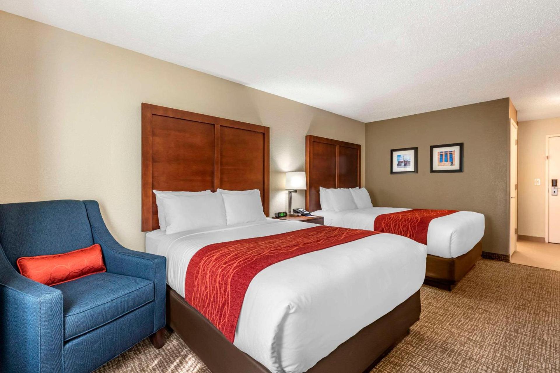 Comfort Inn & Suites Middletown - Franklin photo 16