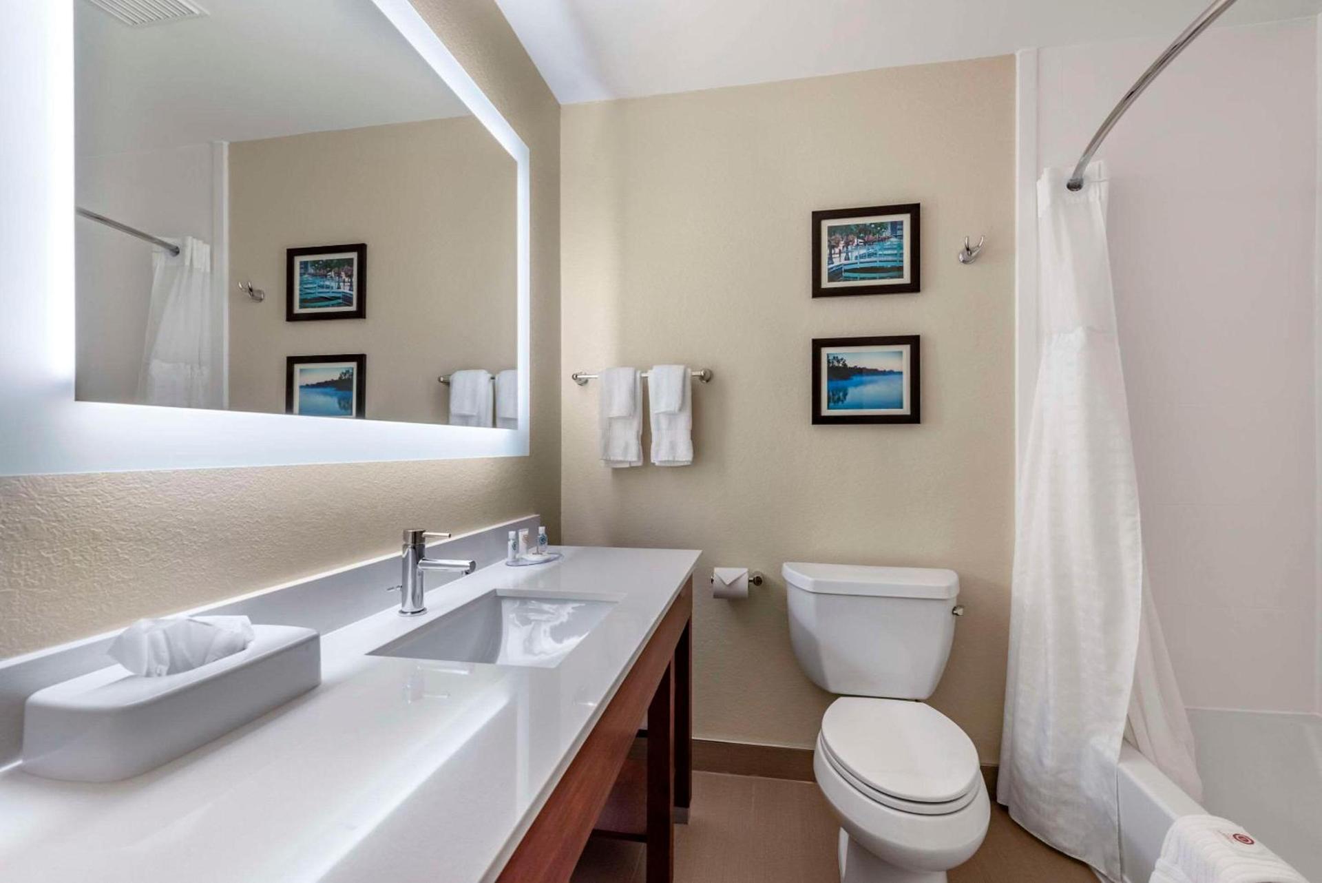 Comfort Inn & Suites Middletown - Franklin photo 22