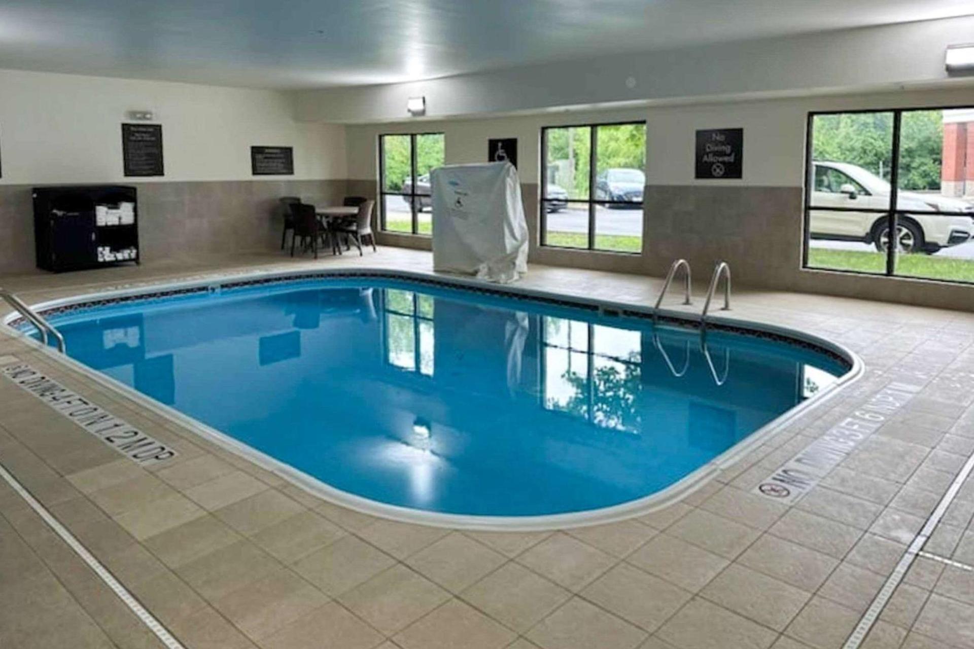 Comfort Inn & Suites Middletown - Franklin photo 23