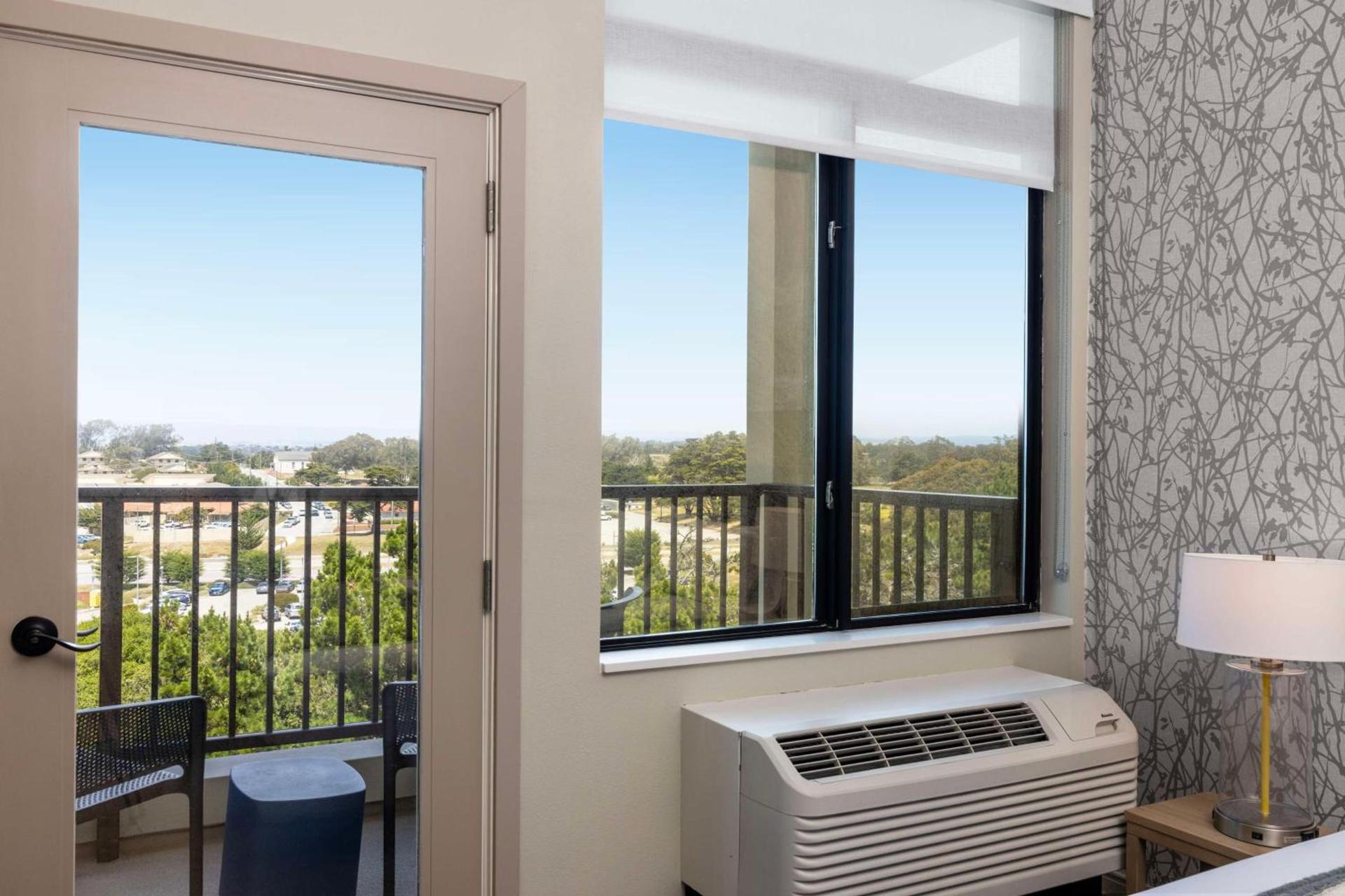 Home2 Suites By Hilton Marina photo 8