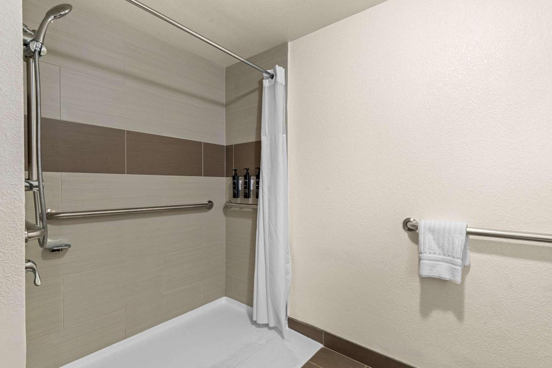 Hotel Concord Syracuse, an Ascend Collection Hotel photo 34