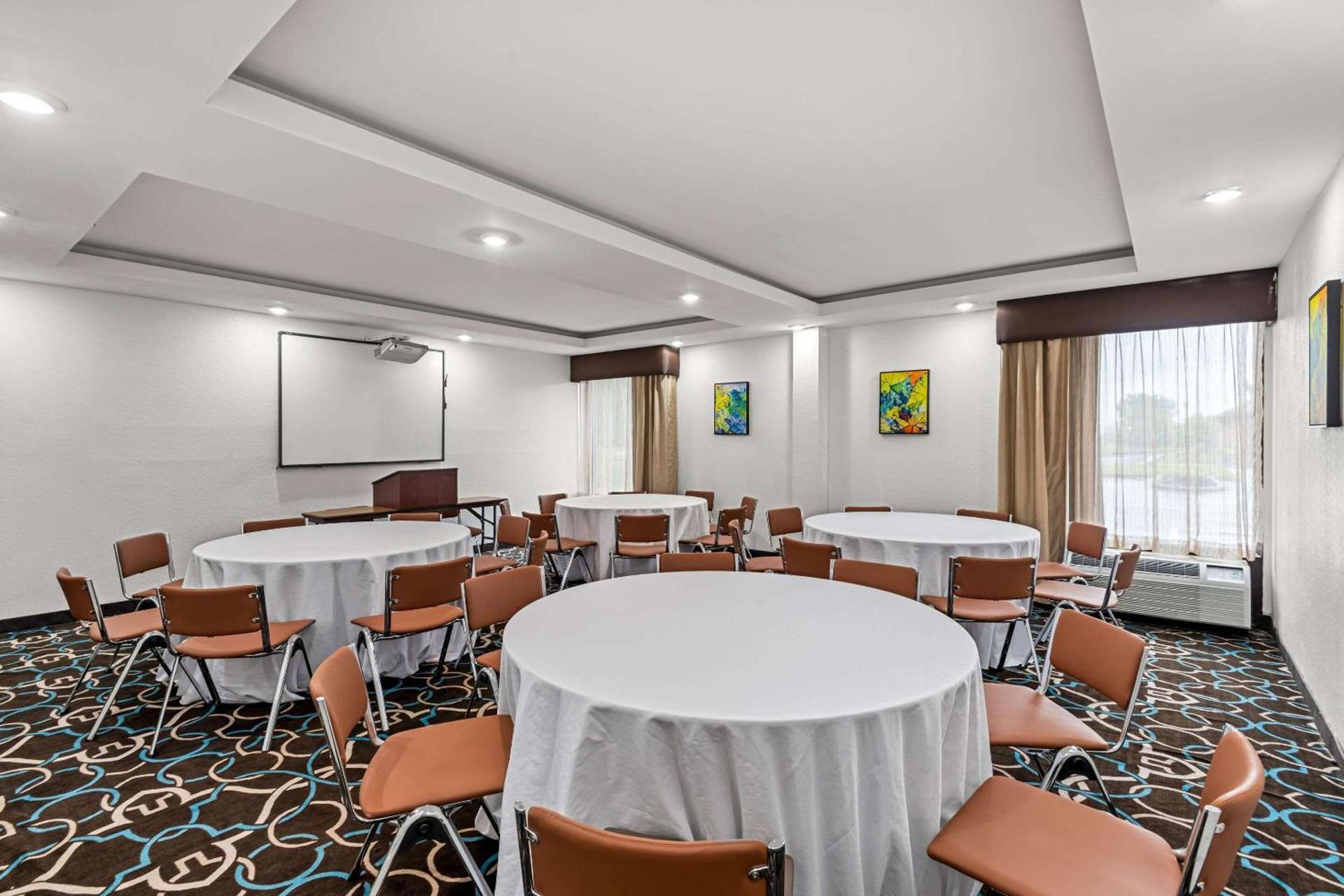 Hotel Concord Syracuse, an Ascend Collection Hotel photo 29