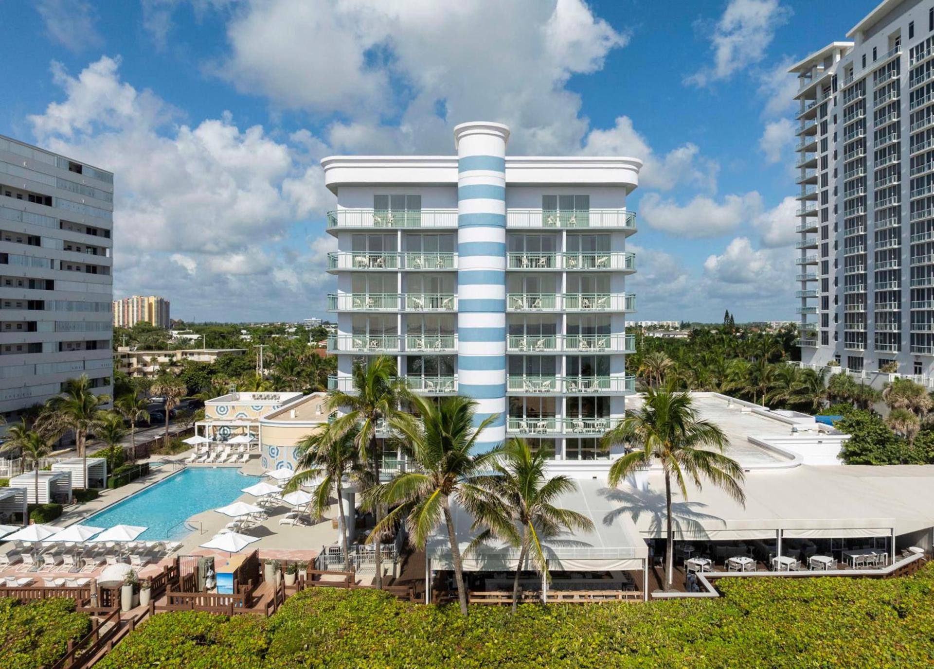 The Singer Oceanfront Resort, Curio Collection by Hilton — hotel in Riviera Beach