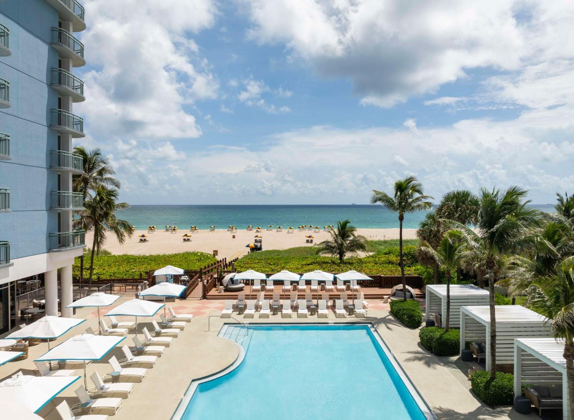 The Singer Oceanfront Resort, Curio Collection by Hilton photo 11