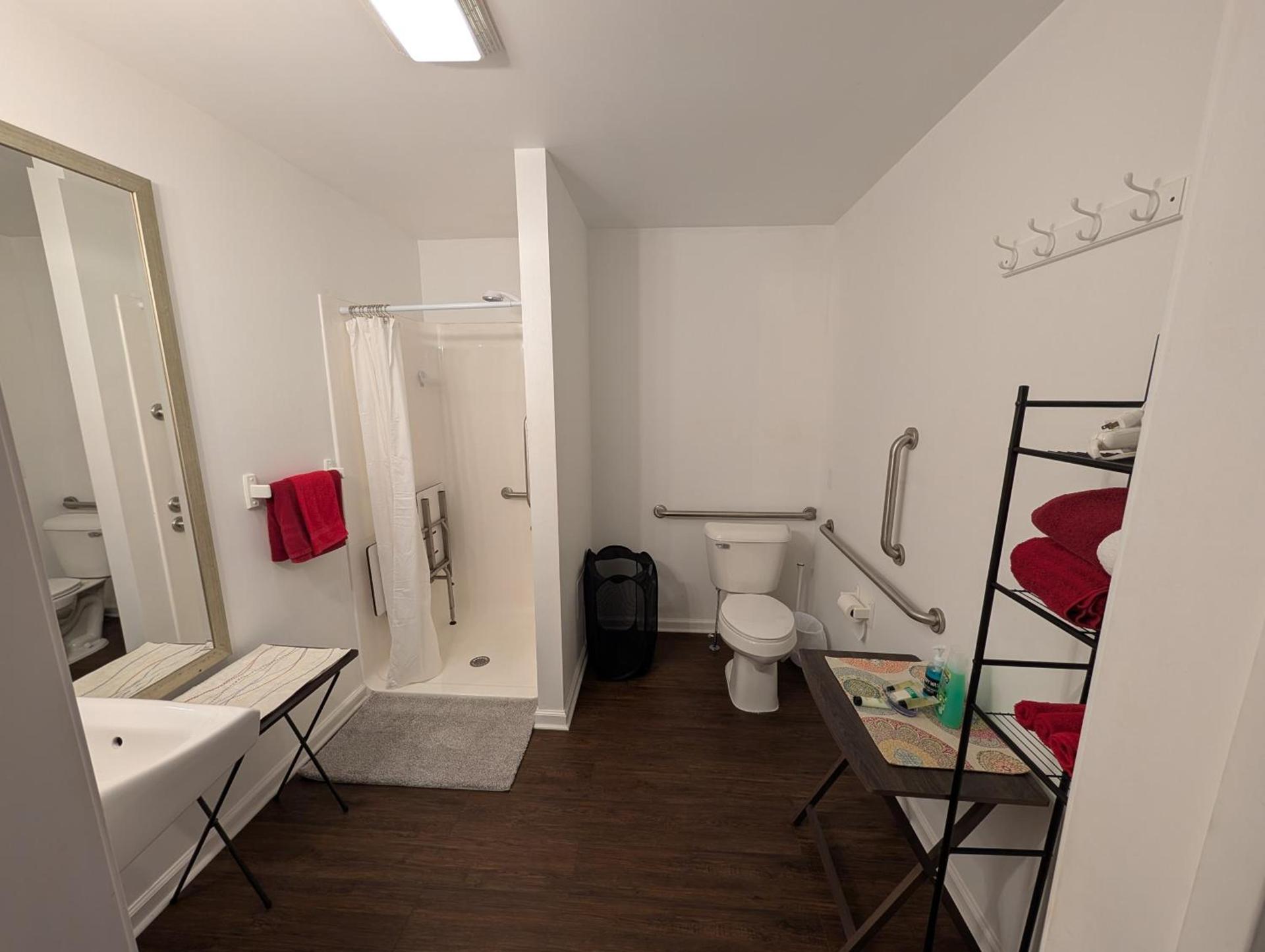 Apple Inn and Suites Cooperstown Area photo 16