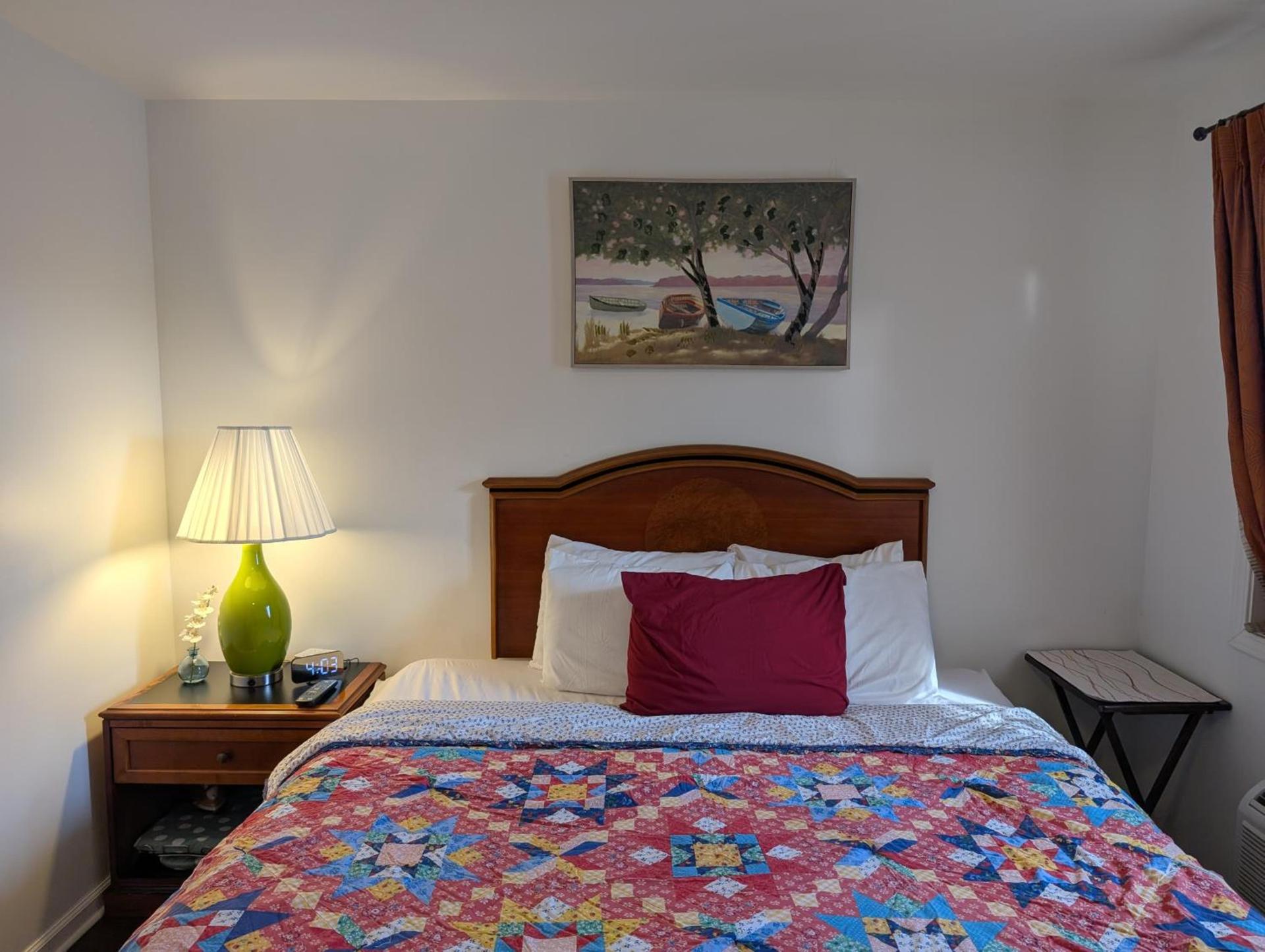 Apple Inn and Suites Cooperstown Area photo 22