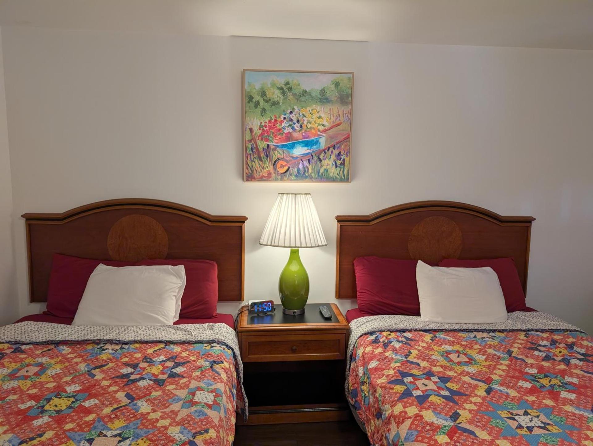 Apple Inn and Suites Cooperstown Area photo 37