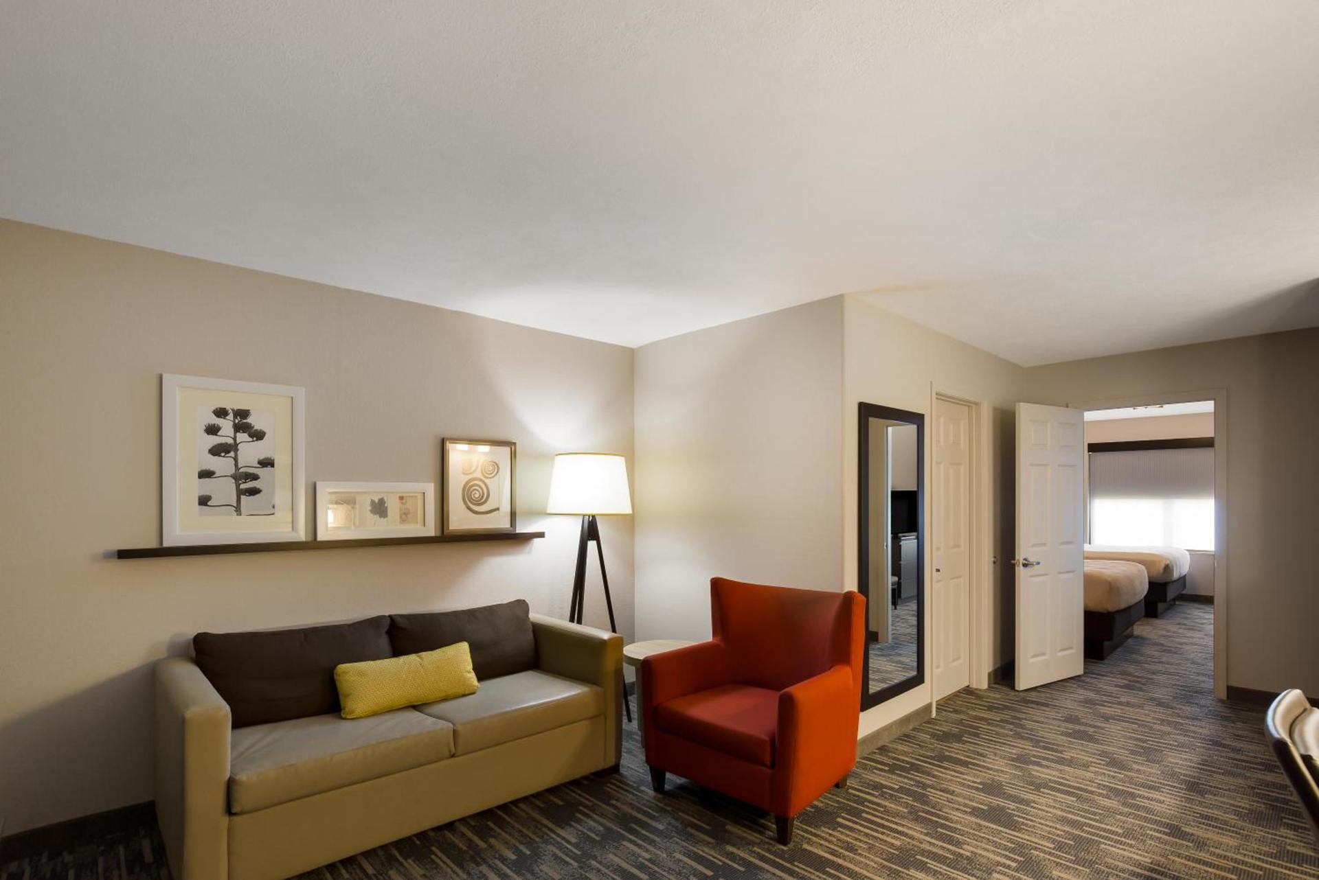 Country Inn & Suites by Radisson, Marion, IL photo 68