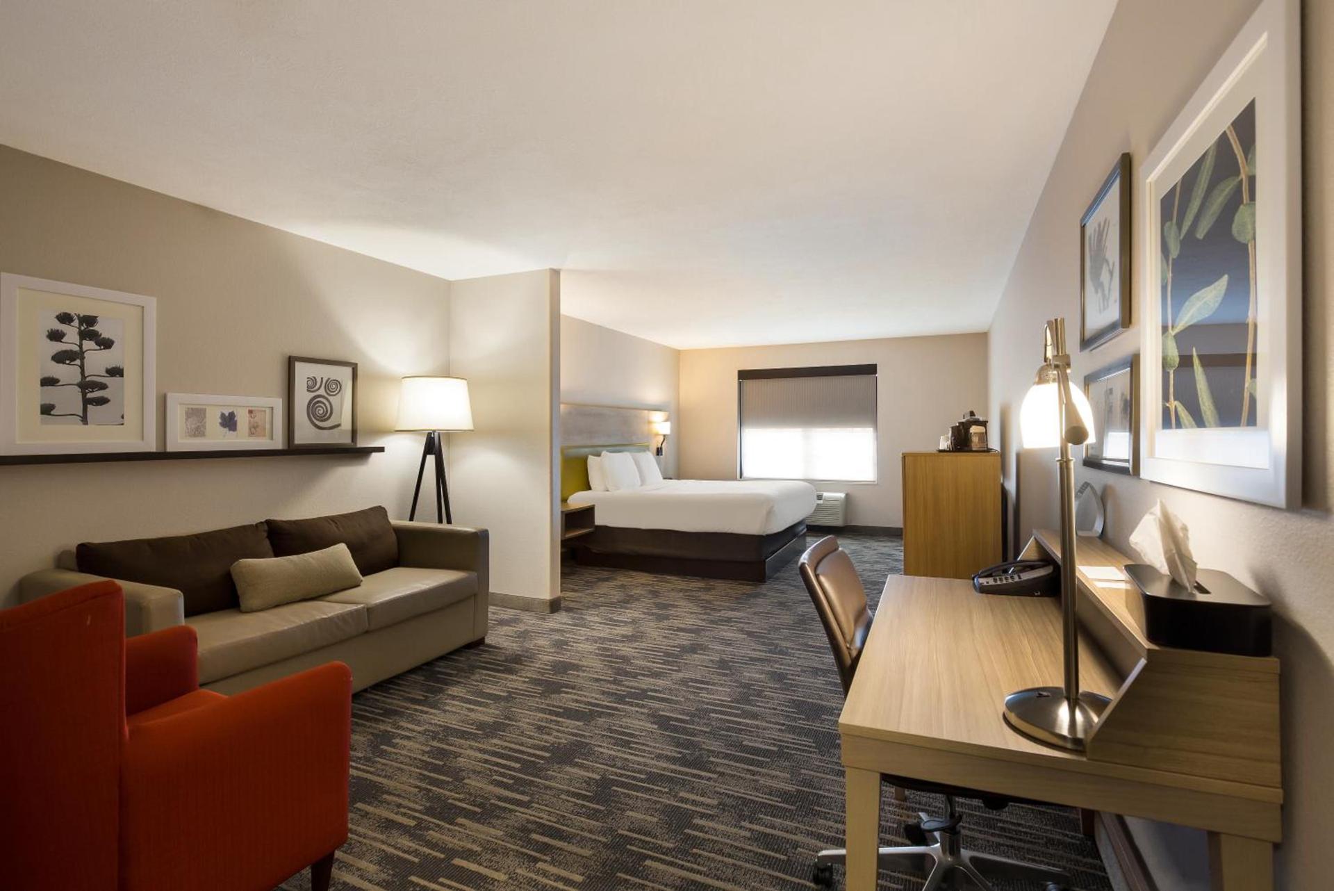 Country Inn & Suites by Radisson, Marion, IL photo 69