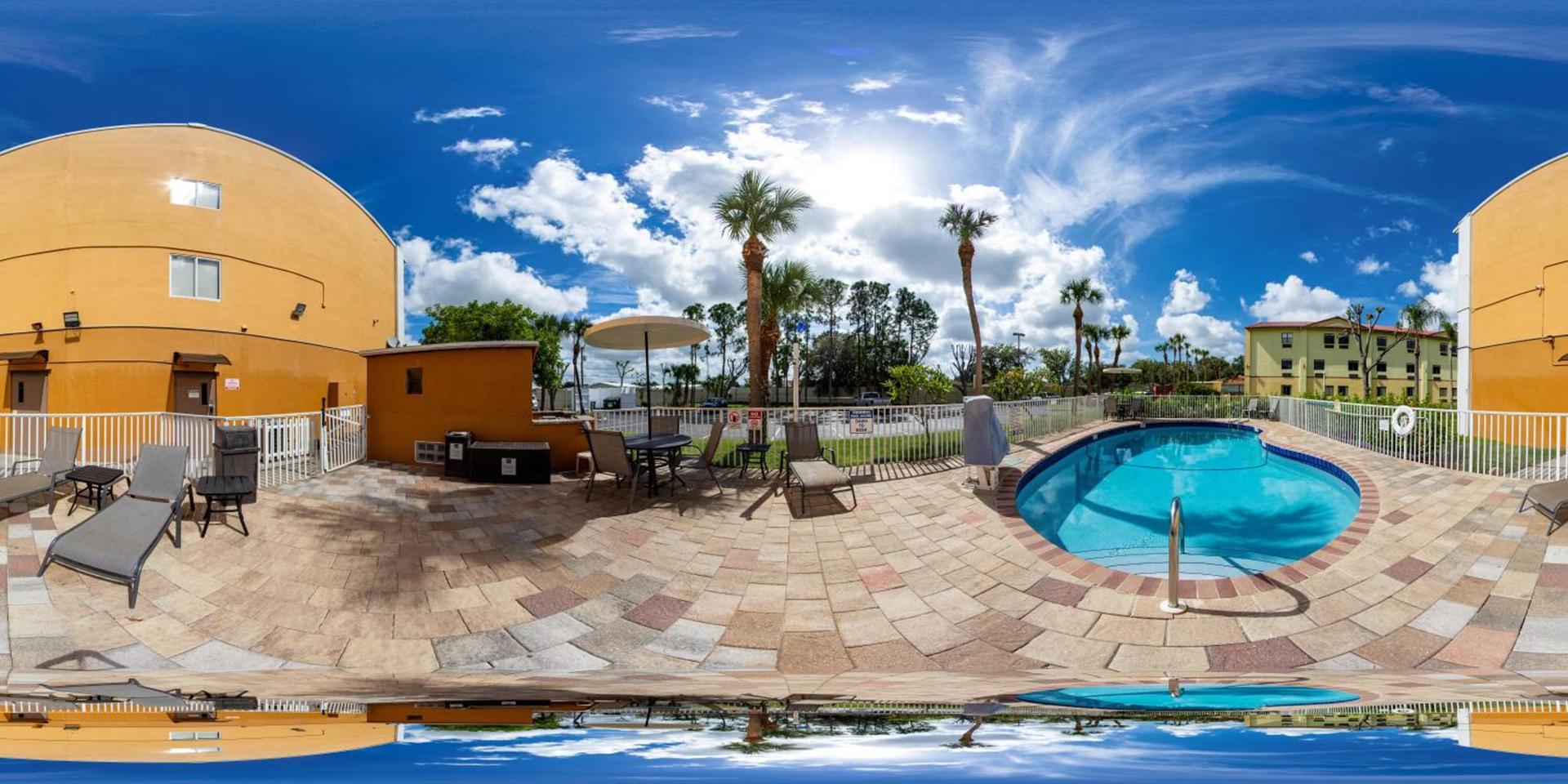 Quality Inn Sarasota I-75 photo 3