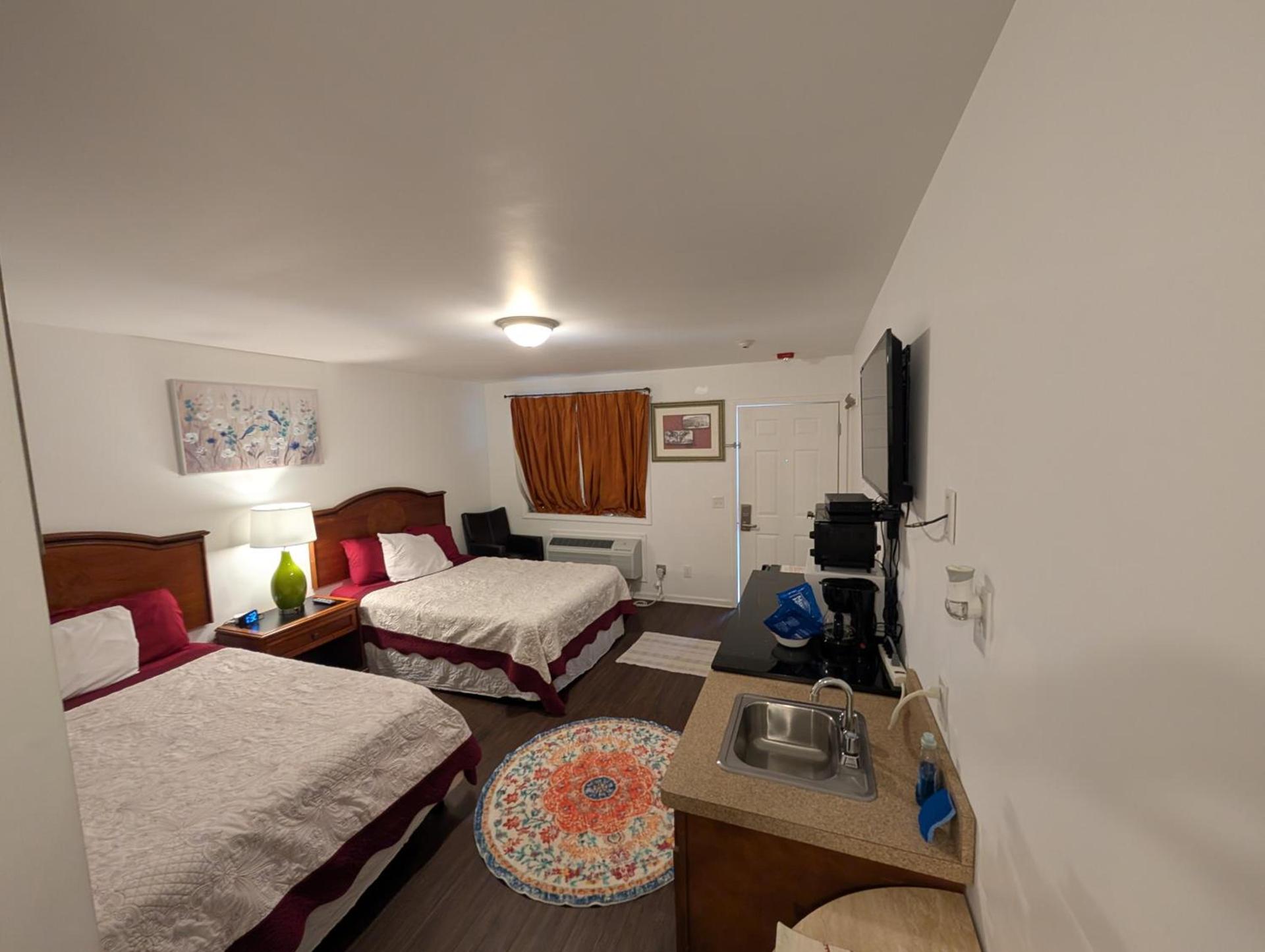 Apple Inn and Suites Cooperstown Area photo 45