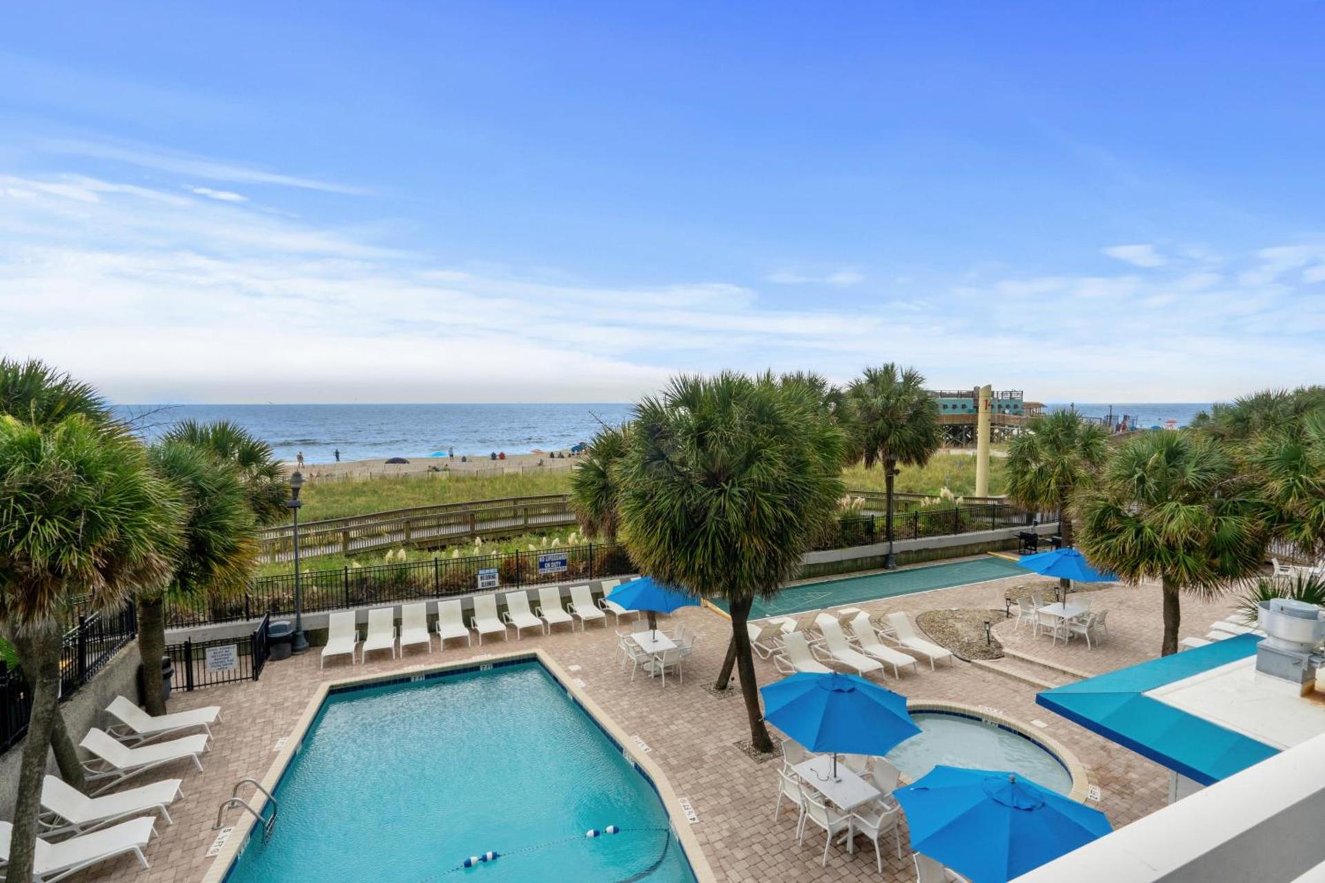Yachtsman Oceanfront Resort photo 2