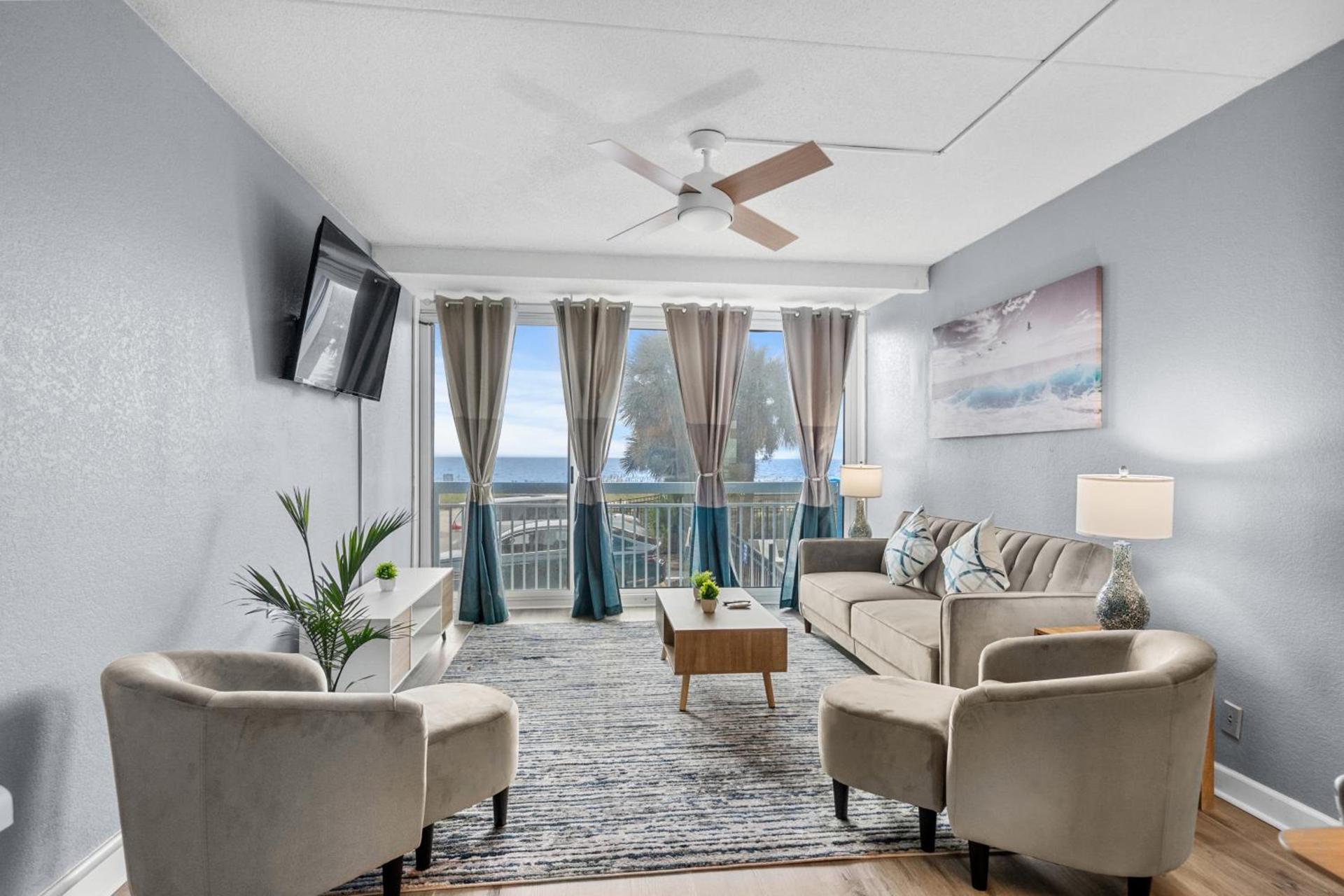 Yachtsman Oceanfront Resort photo 71