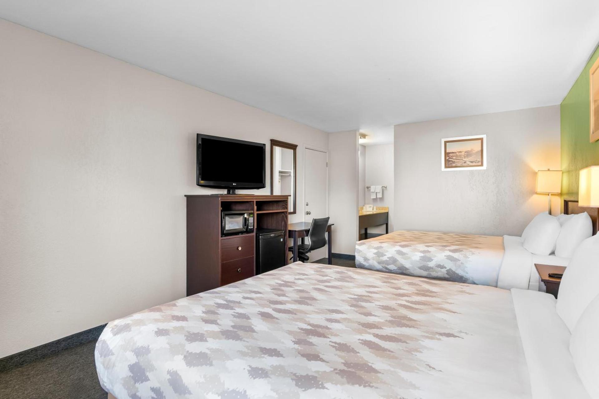 Americas Best Value Inn Yakima photo 4