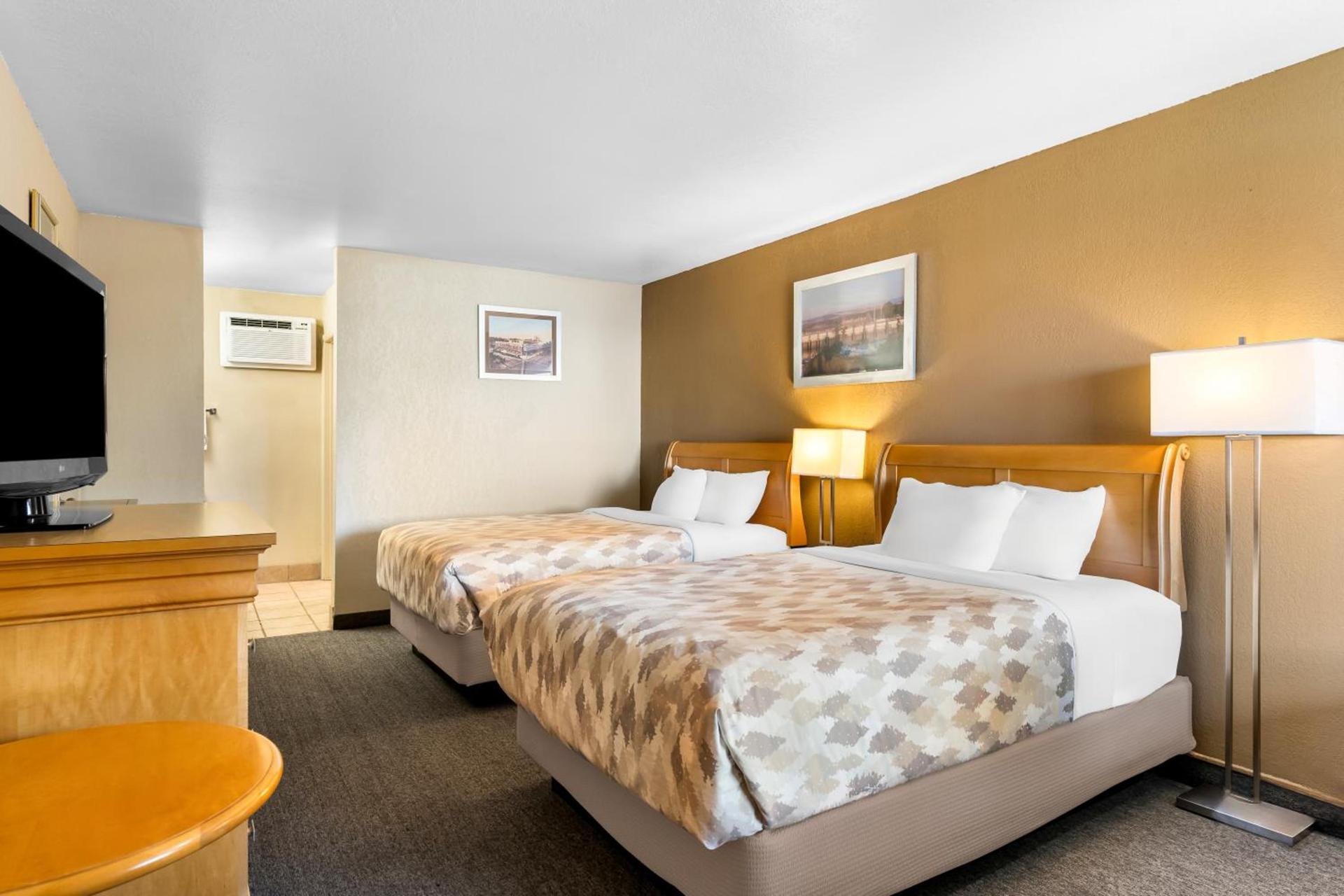 Americas Best Value Inn Yakima photo 24