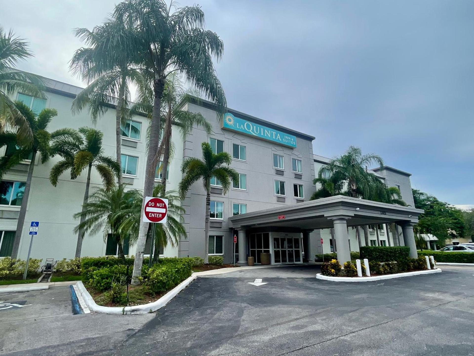 La Quinta Inn & Suites by Wyndham Sawgrass photo 65