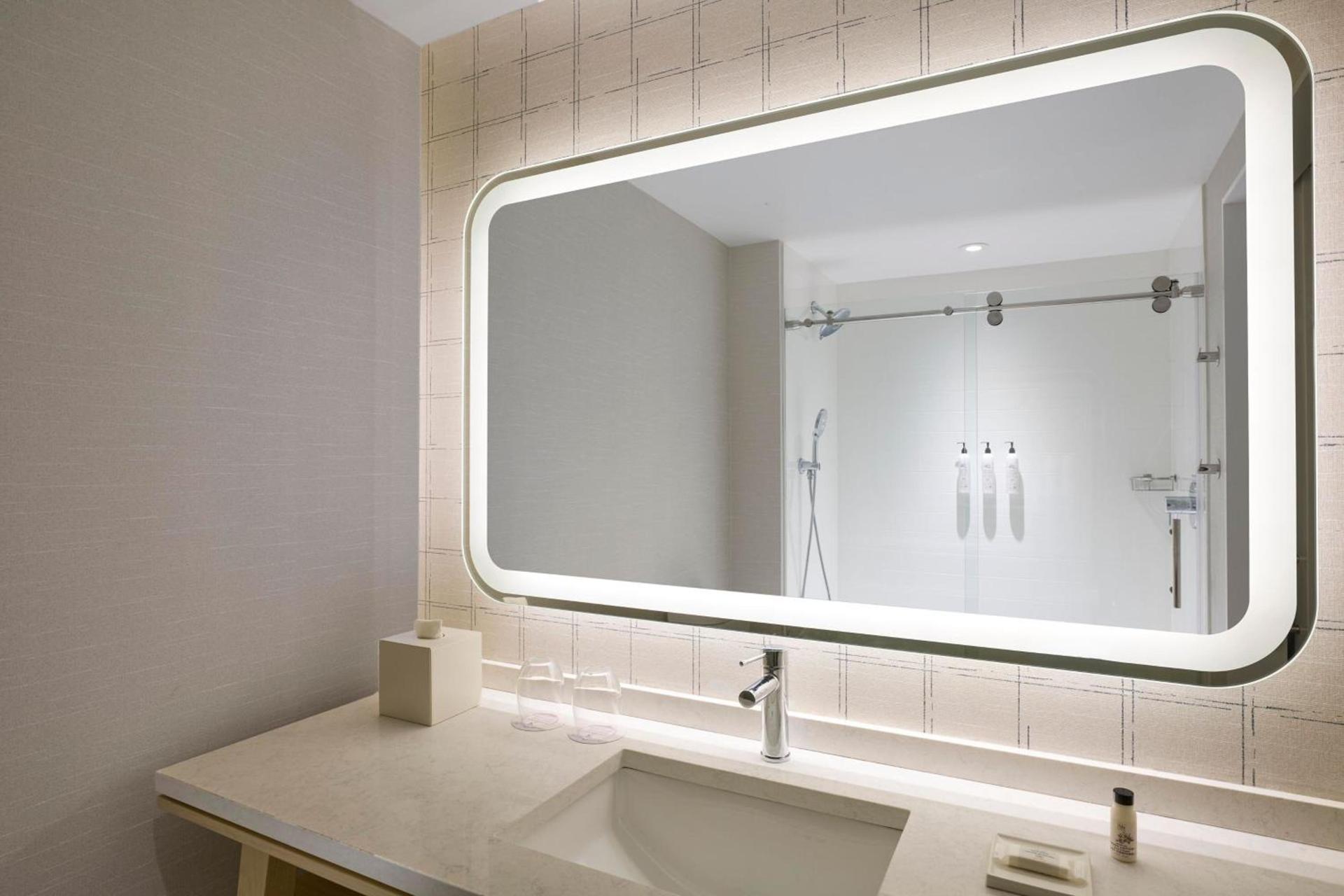 Delta Hotels by Marriott Toledo photo 53